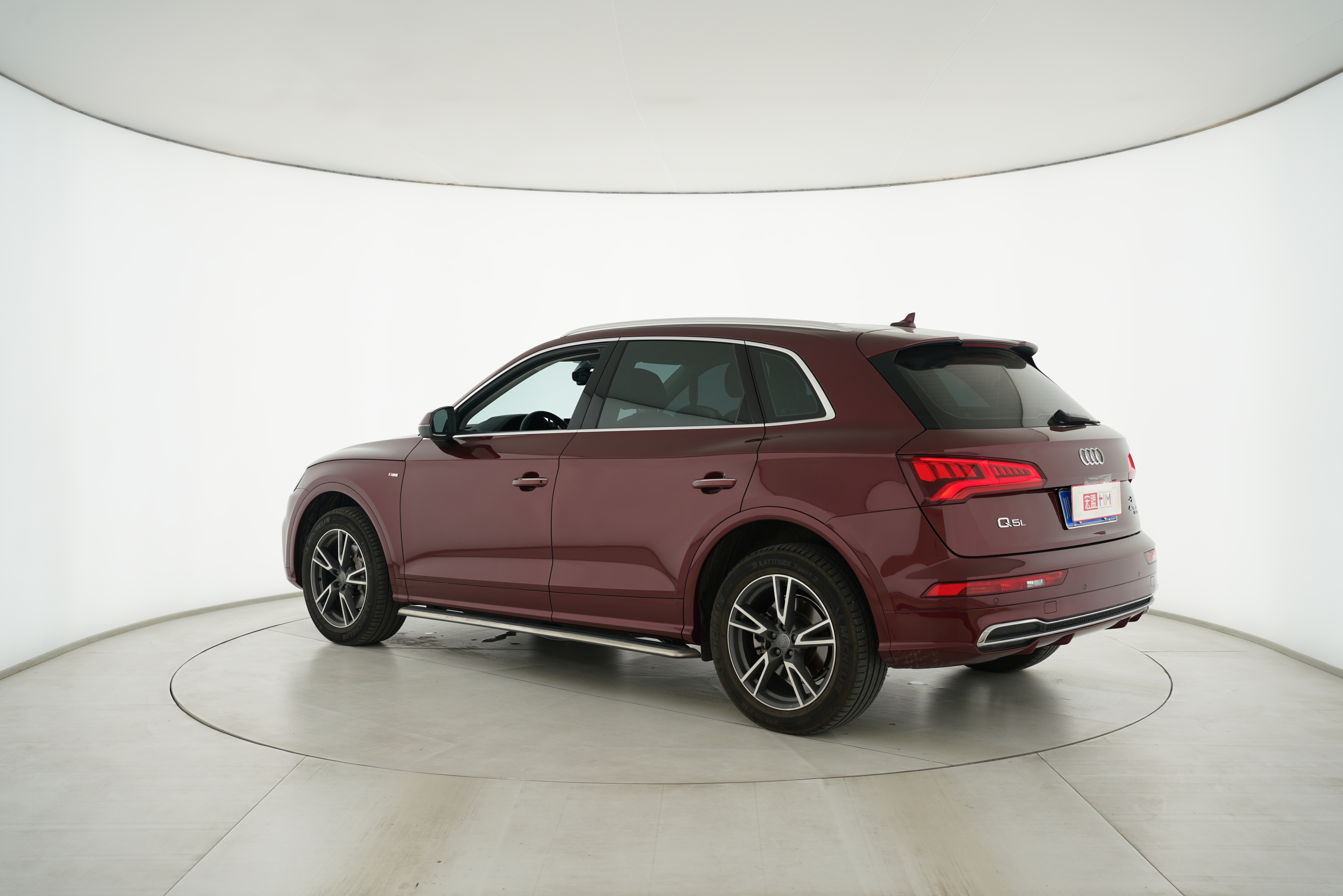 Audi Q5L 2018 — фото 5