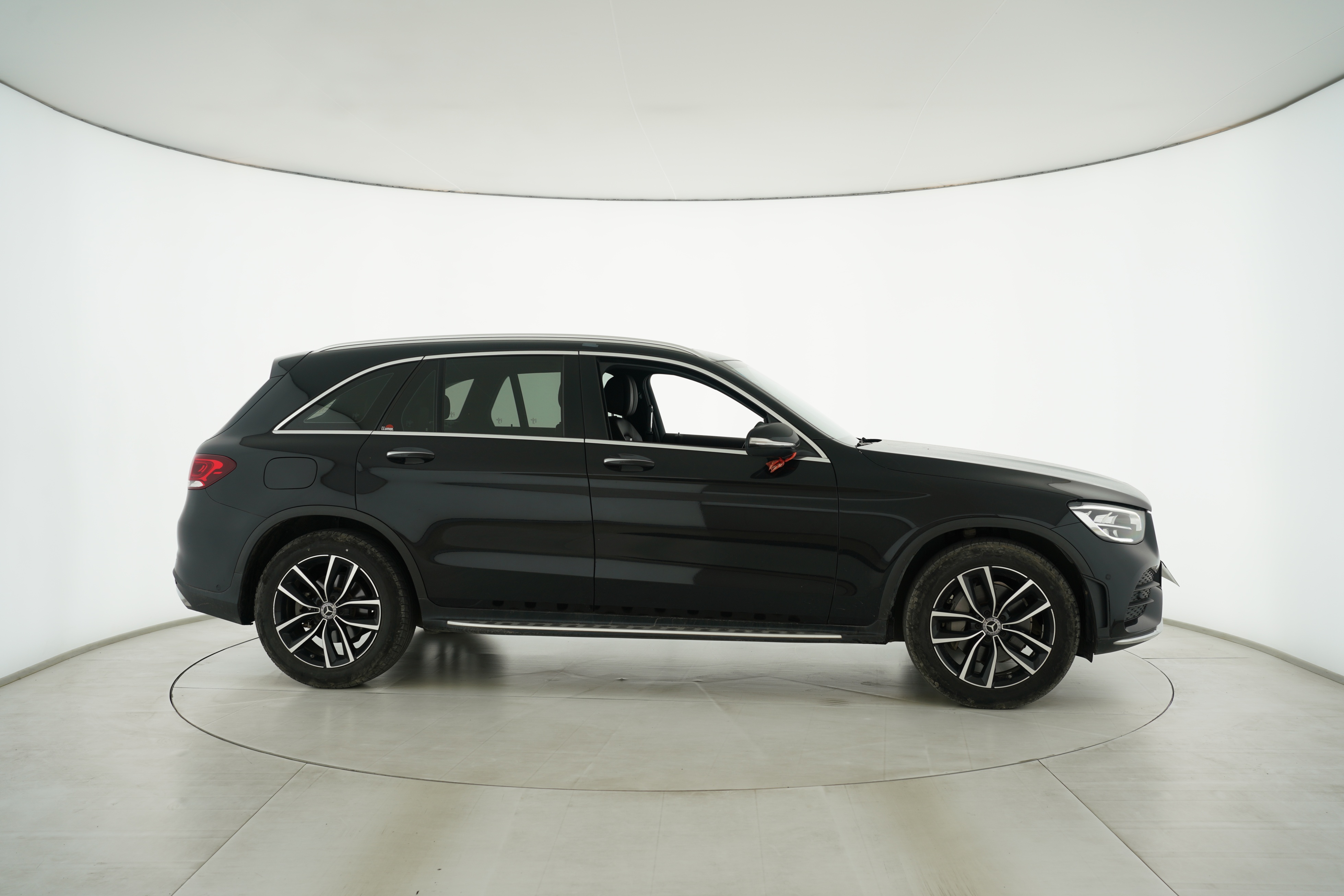 Mercedes Benz GLC 2020 — фото 11