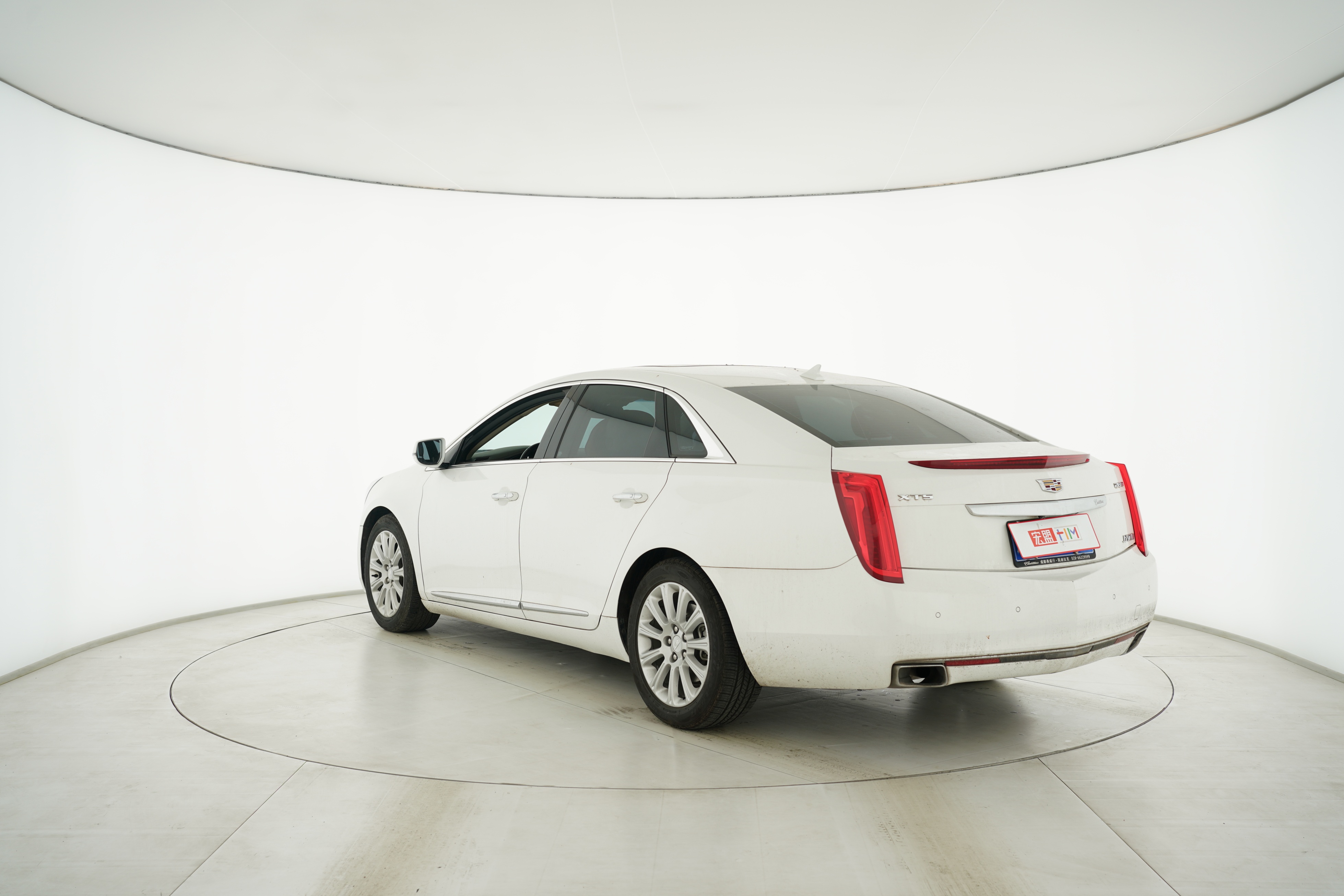Cadillac XTS 2016 — фото 4