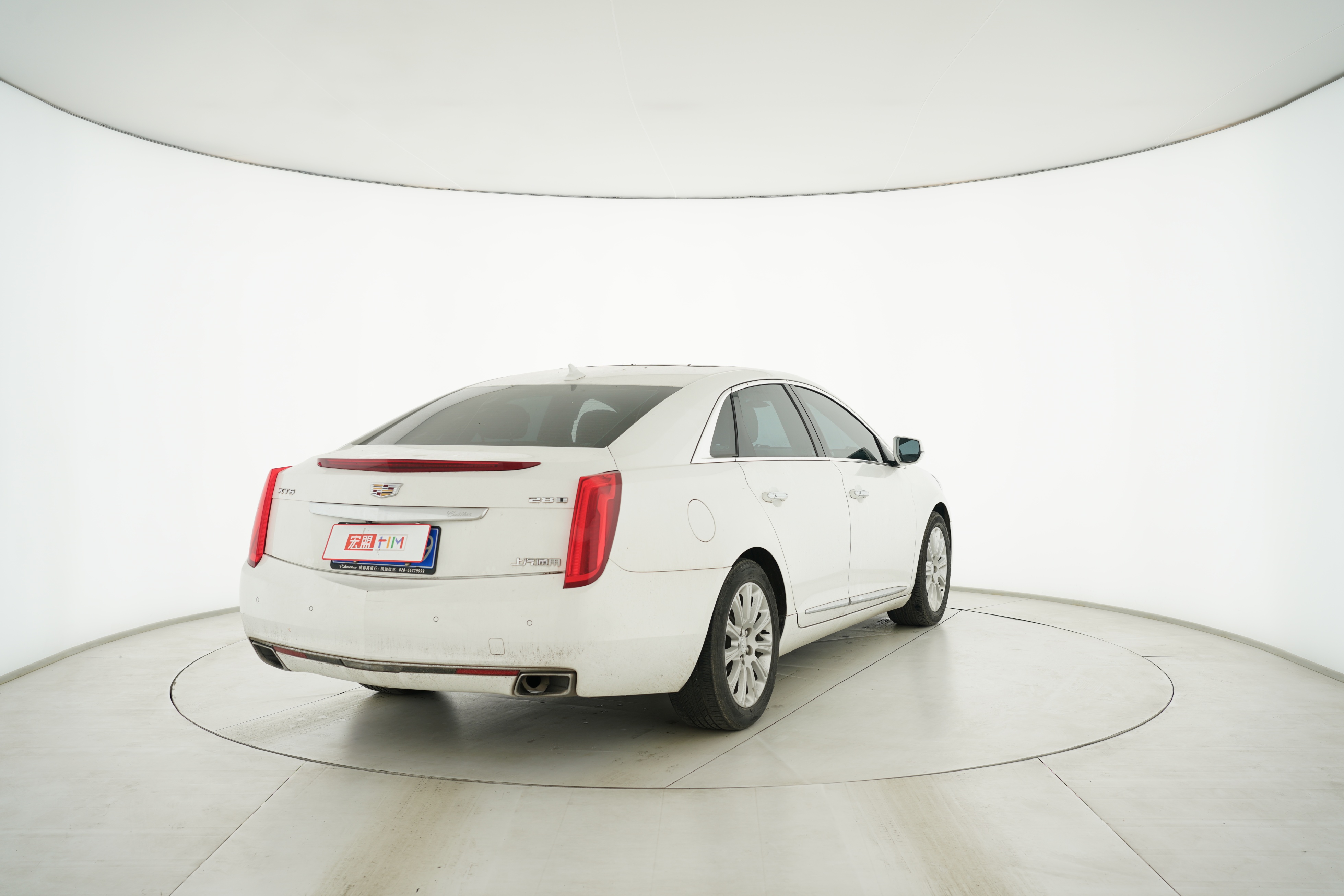 Cadillac XTS 2016 — фото 13