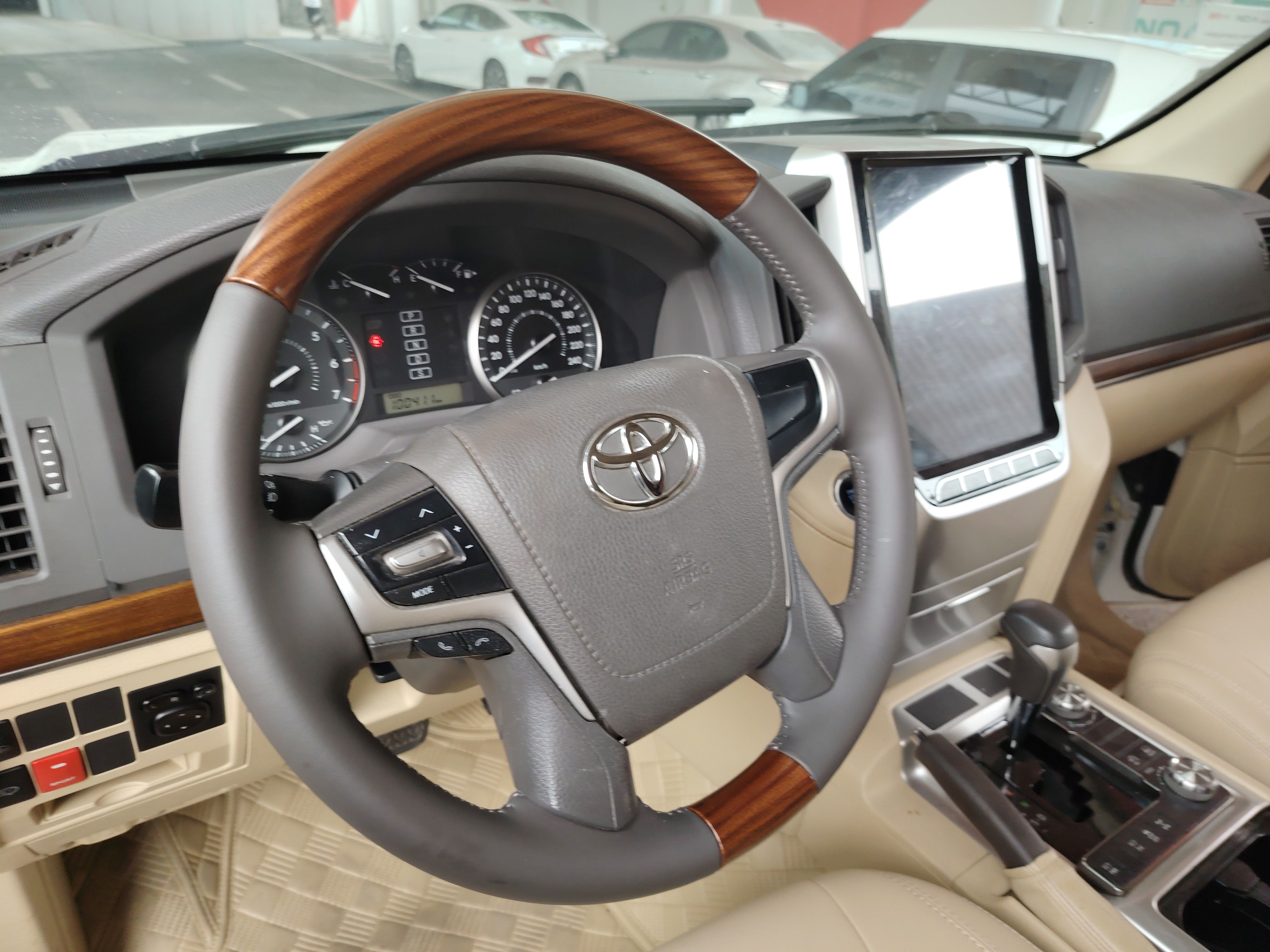 Toyota Land Cruiser (Imported) 2016 — фото 15