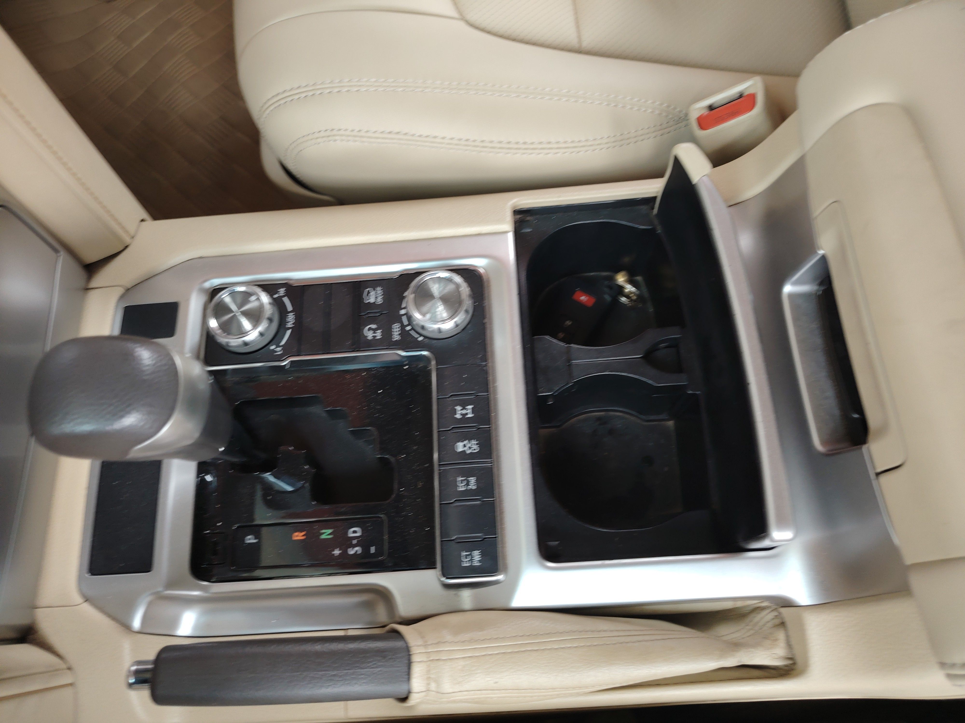 Toyota Land Cruiser (Imported) 2016 — фото 16