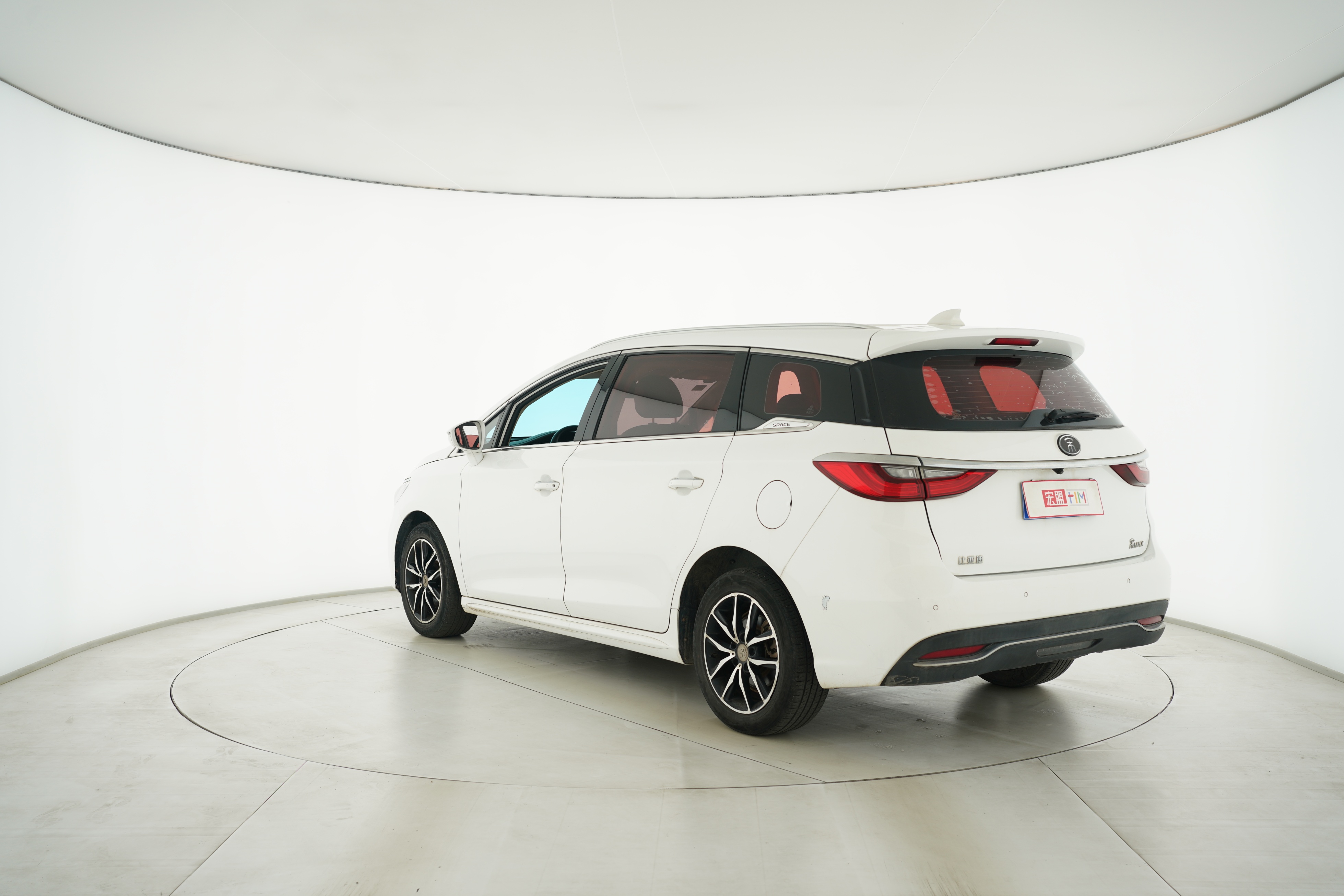BYD SONG MAX 2018 — фото 4