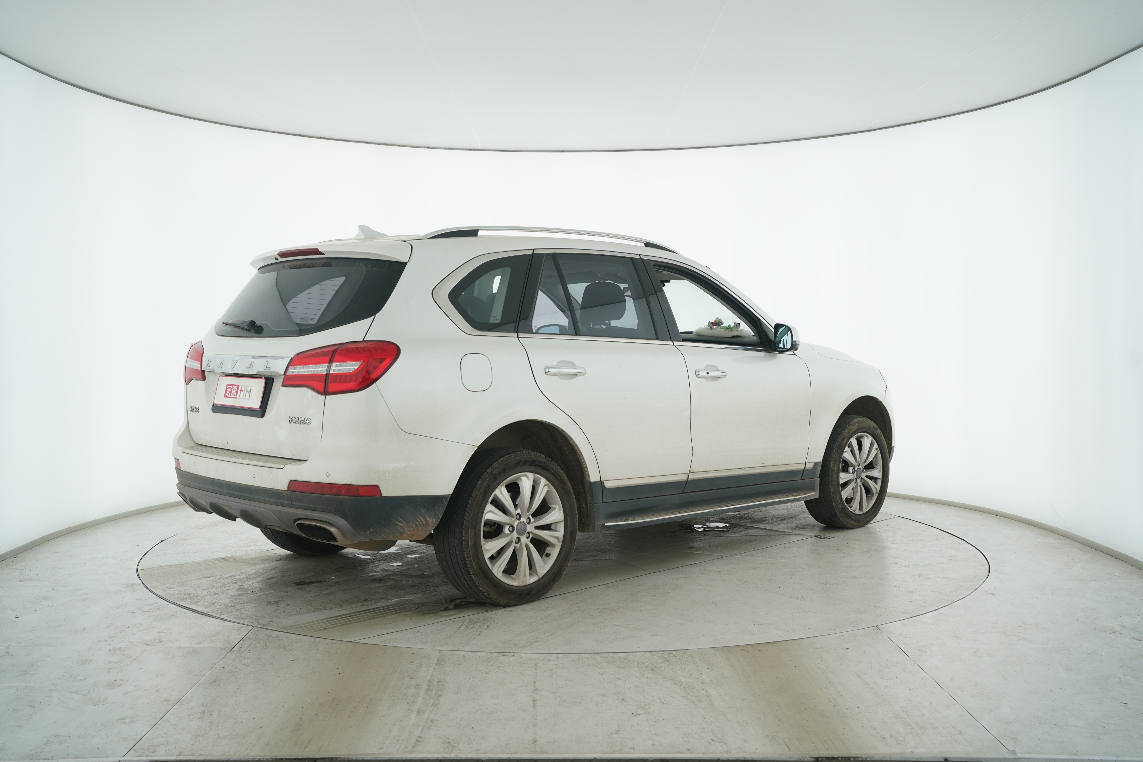 HAVAL H8 2017 — фото 12