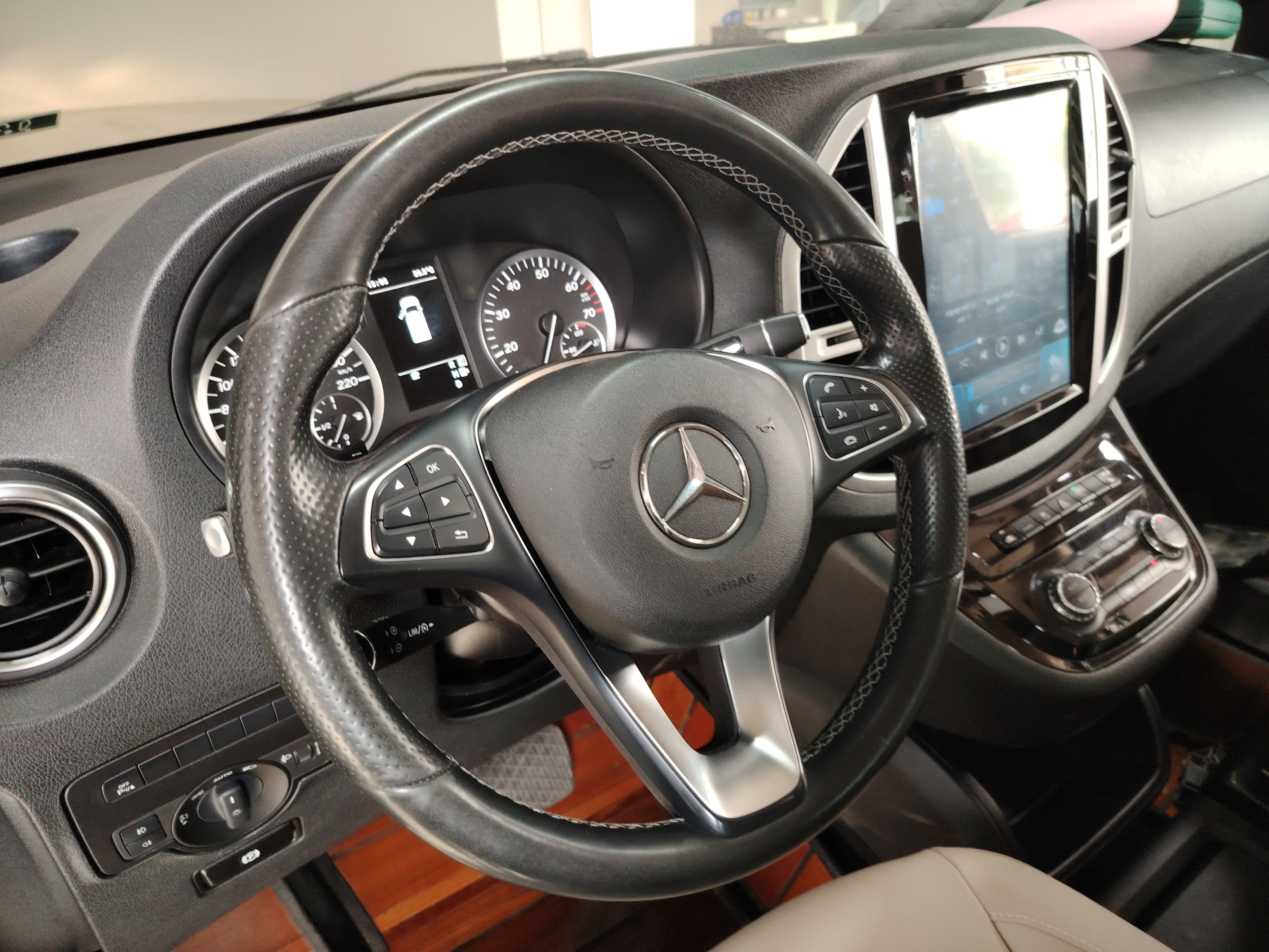 Mercedes Benz Weiteng 2020 — фото 15