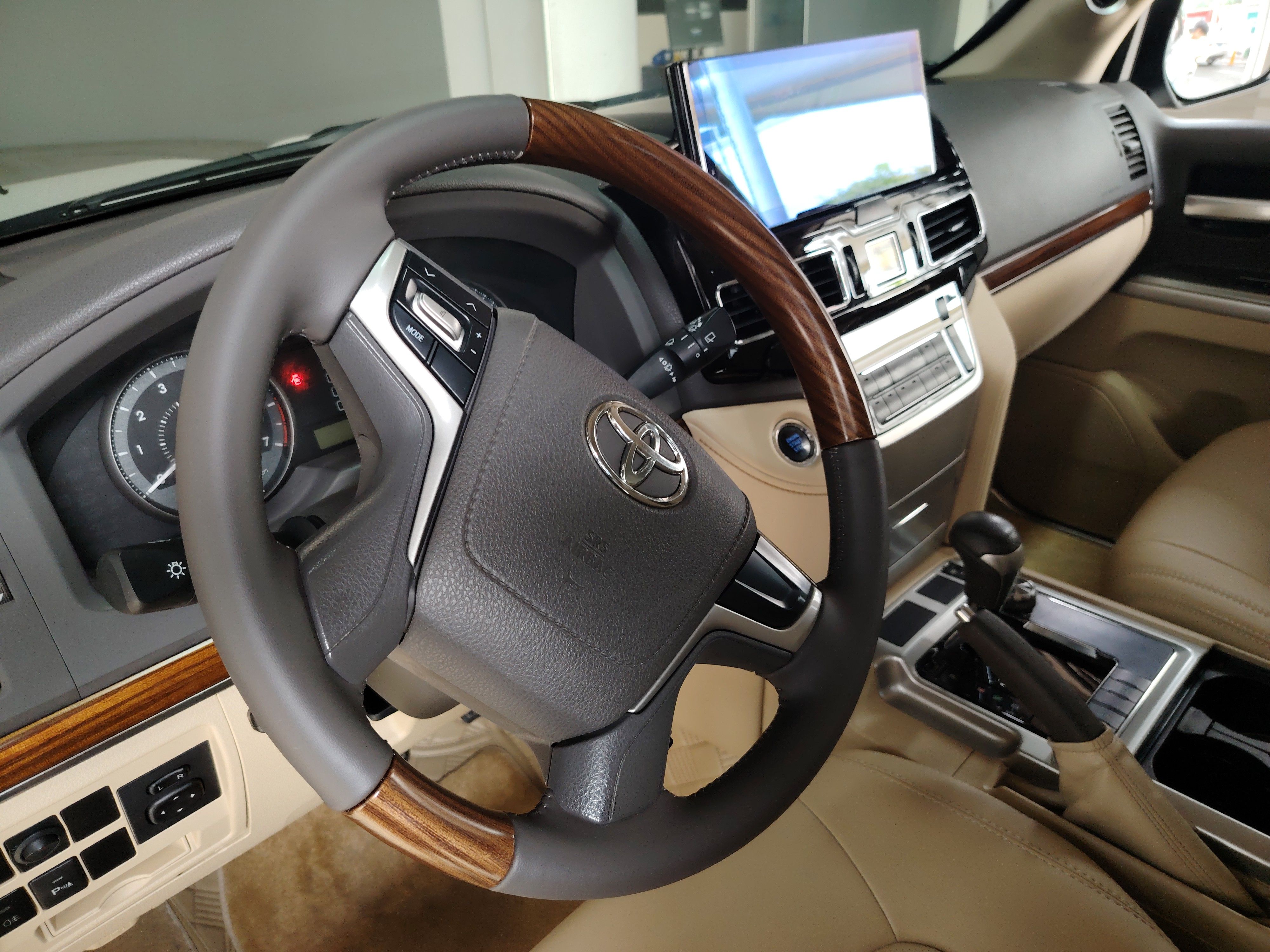 Toyota Land Cruiser (Imported) 2016 — фото 15