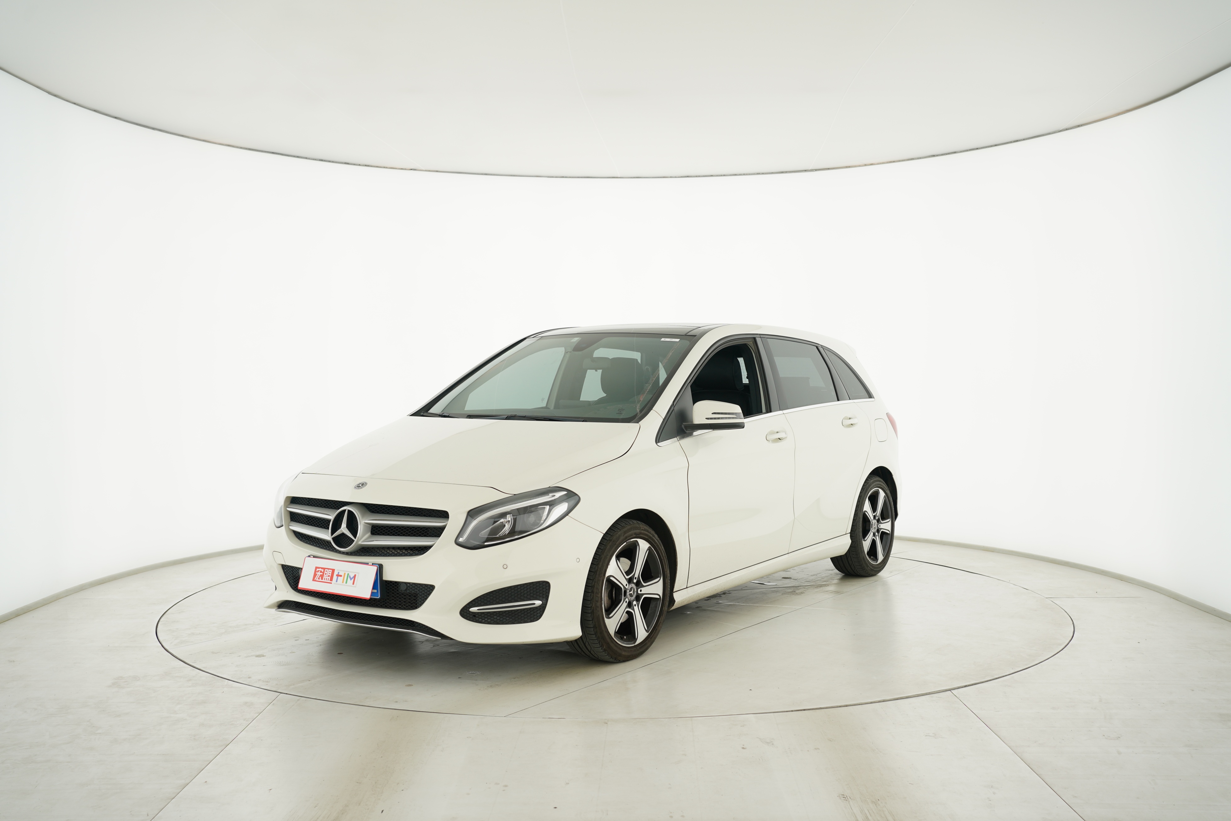 Mercedes Benz B-Class 2023 — фото 1