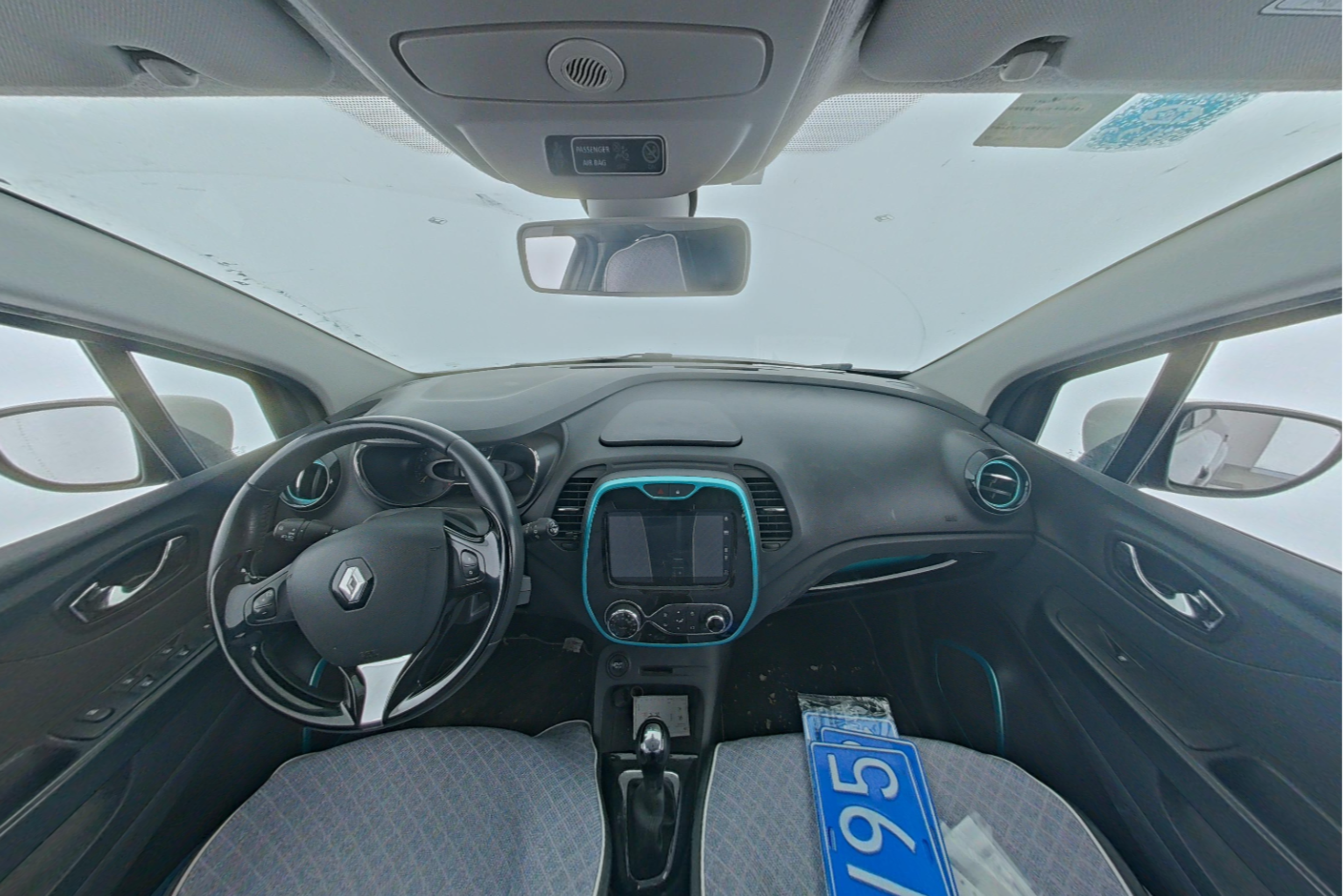 Renault Kabin 2015 — фото 14