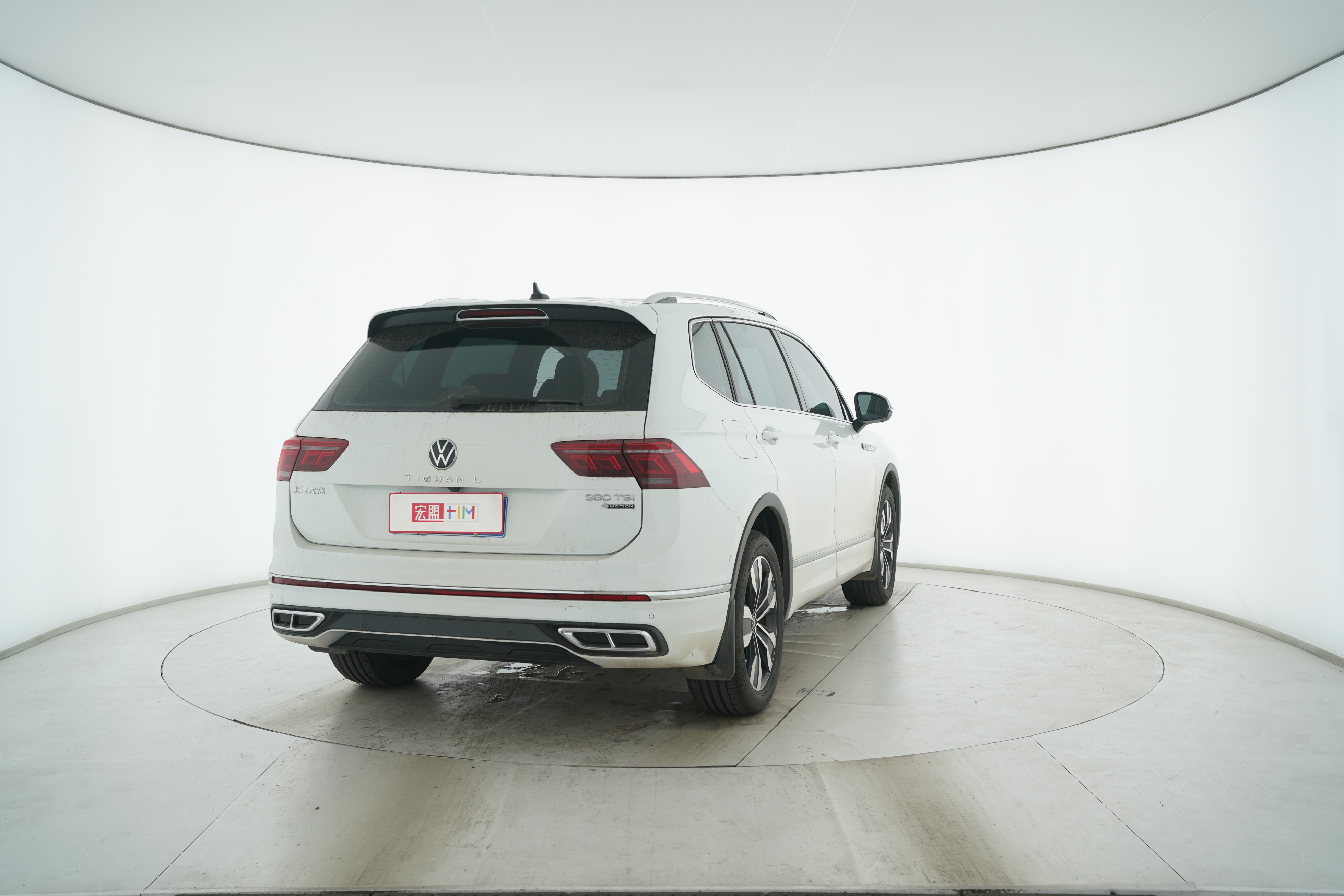 Volkswagen Tiguan L 2023 — фото 13