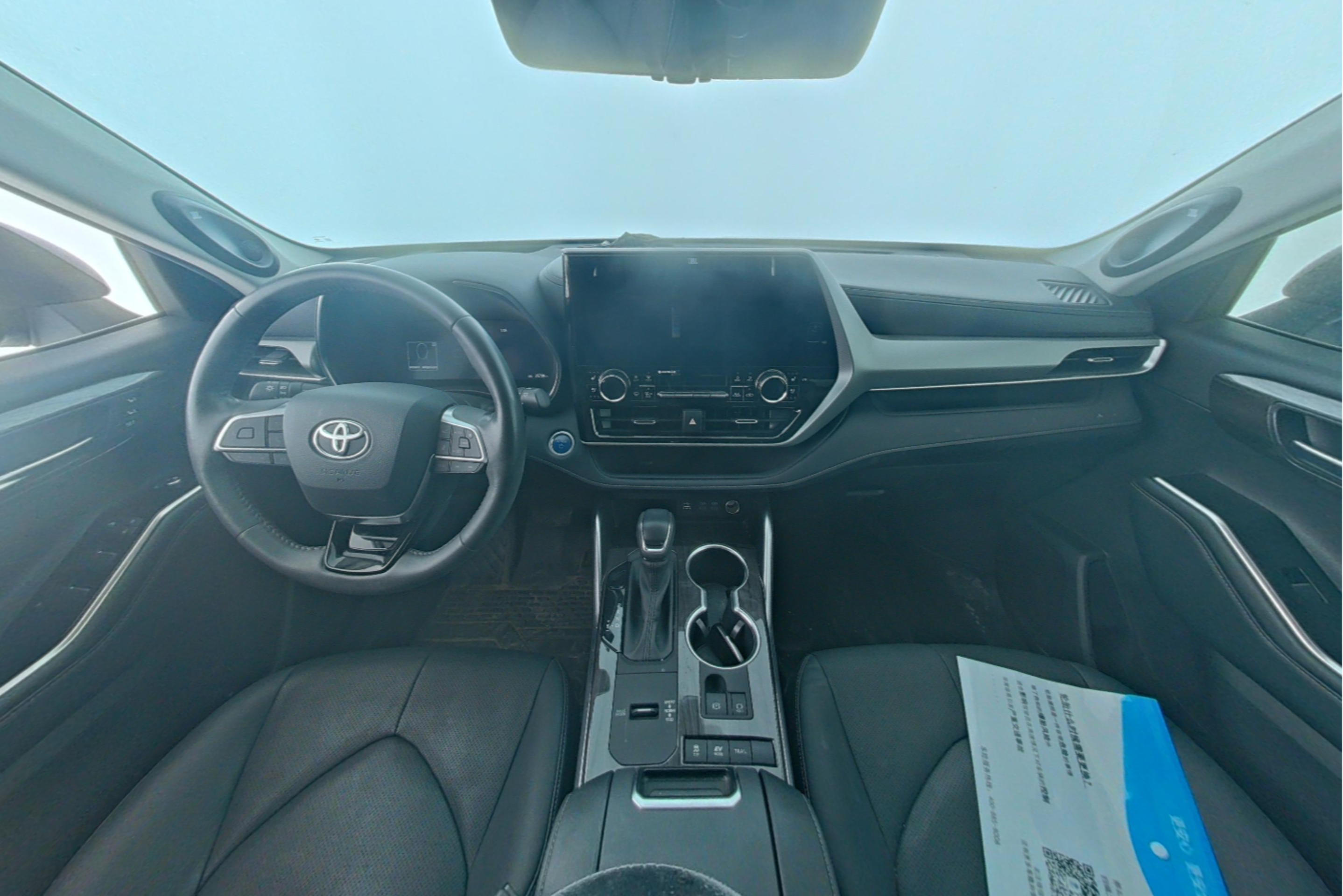 Toyota Highlander 2022 — фото 14
