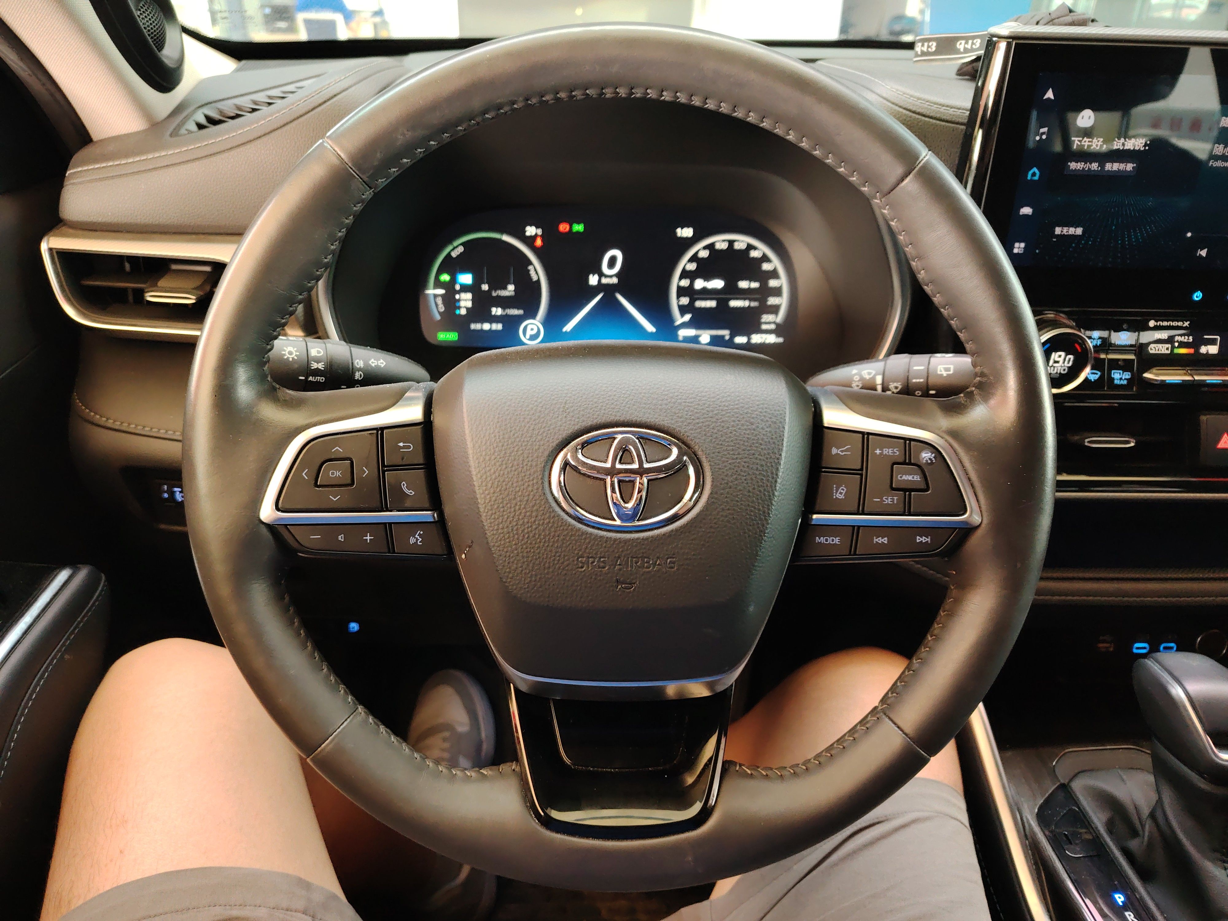 Toyota Highlander 2022 — фото 15