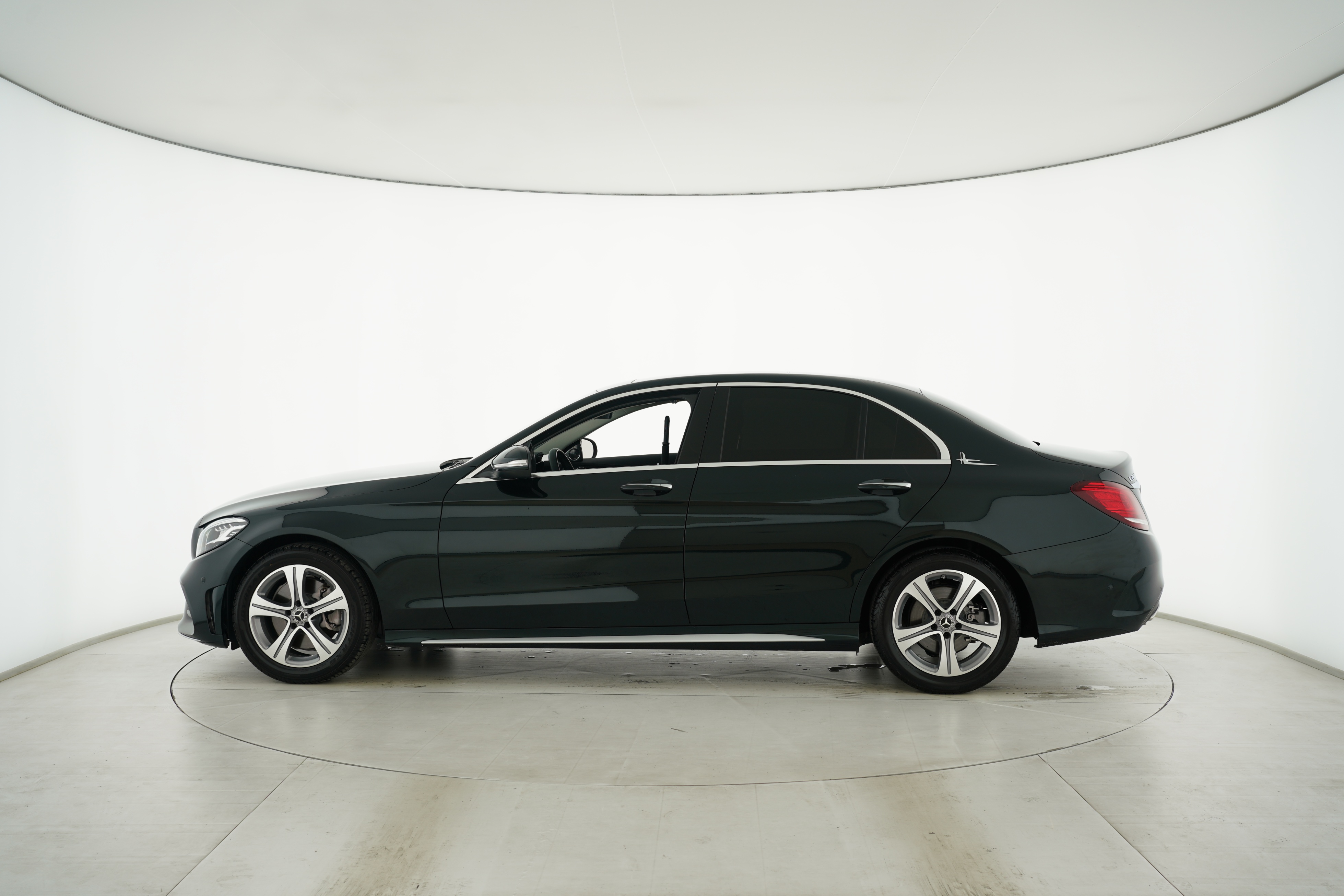 Mercedes Benz C-Class 2020 — фото 6