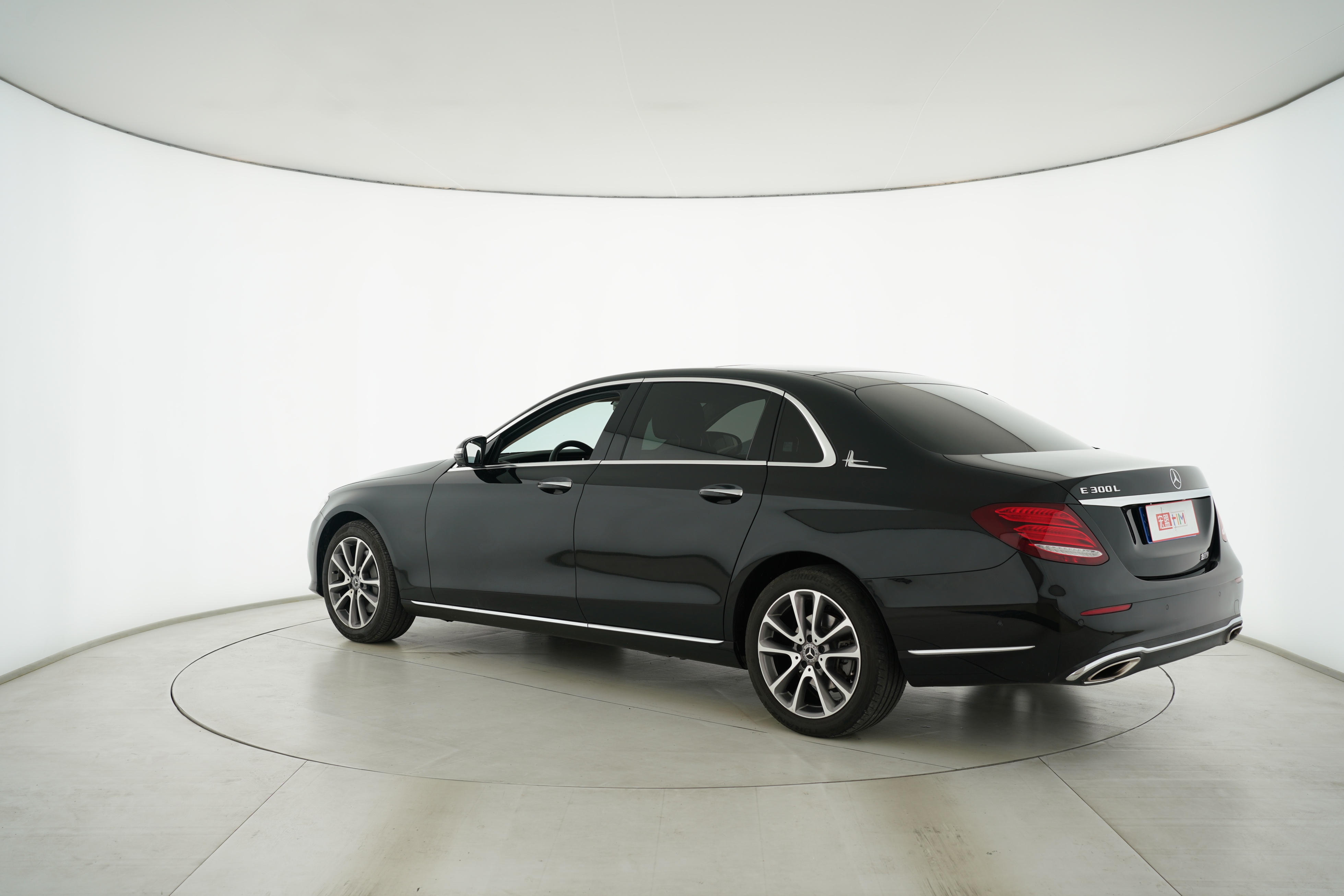 Mercedes Benz E-Class 2019 — фото 5