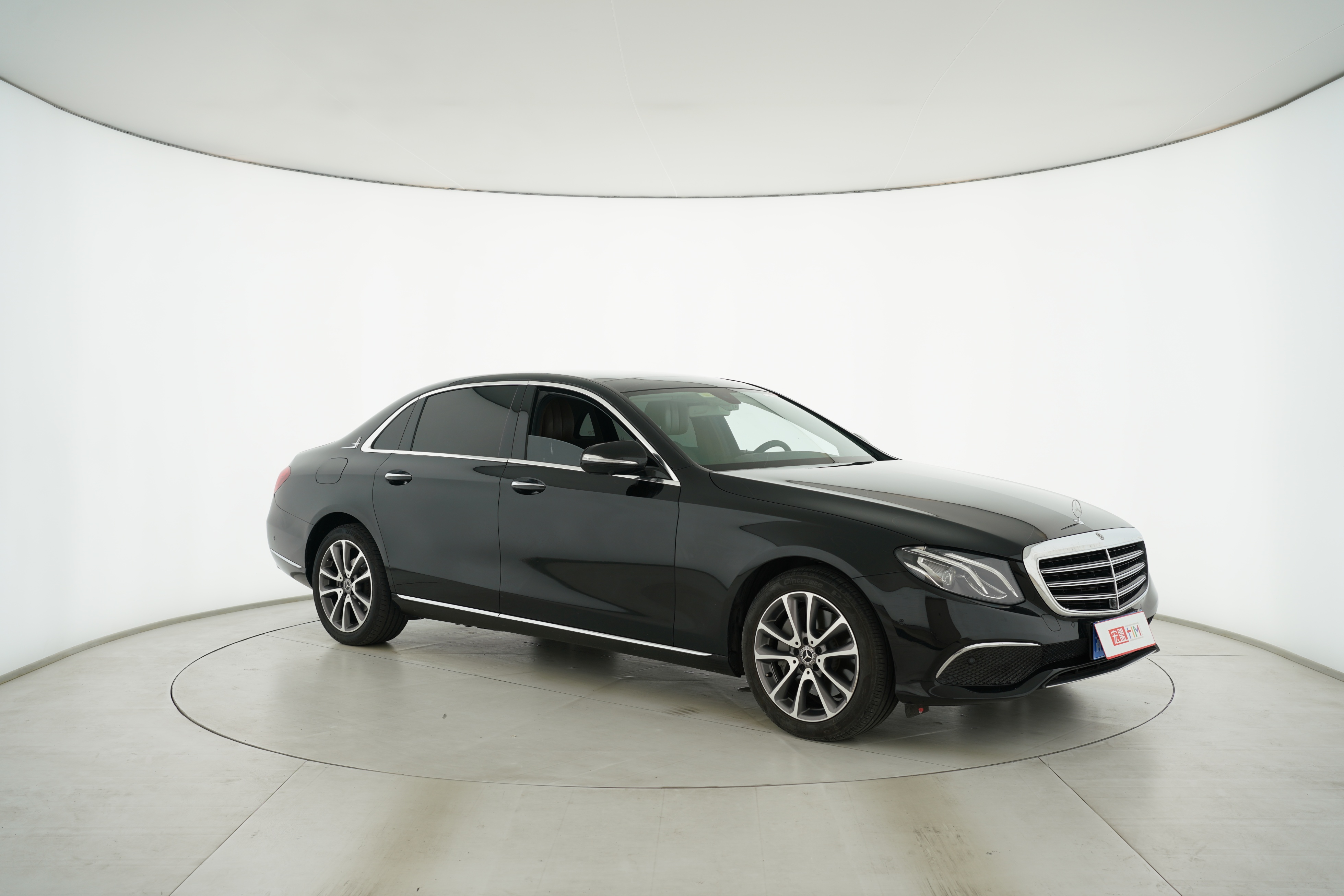 Mercedes Benz E-Class 2019 — фото 10