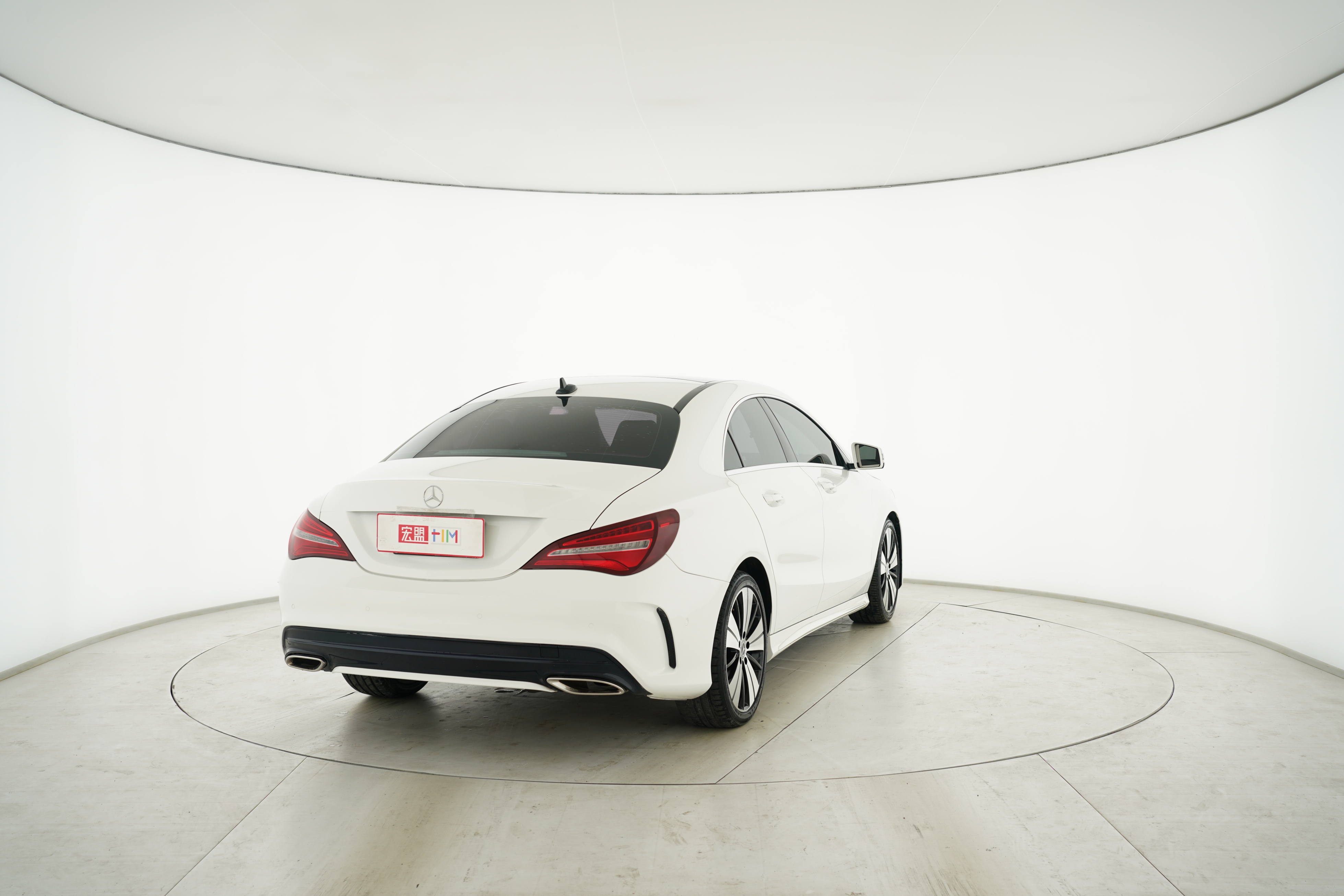 Mercedes Benz GLA-Class 2018 — фото 13