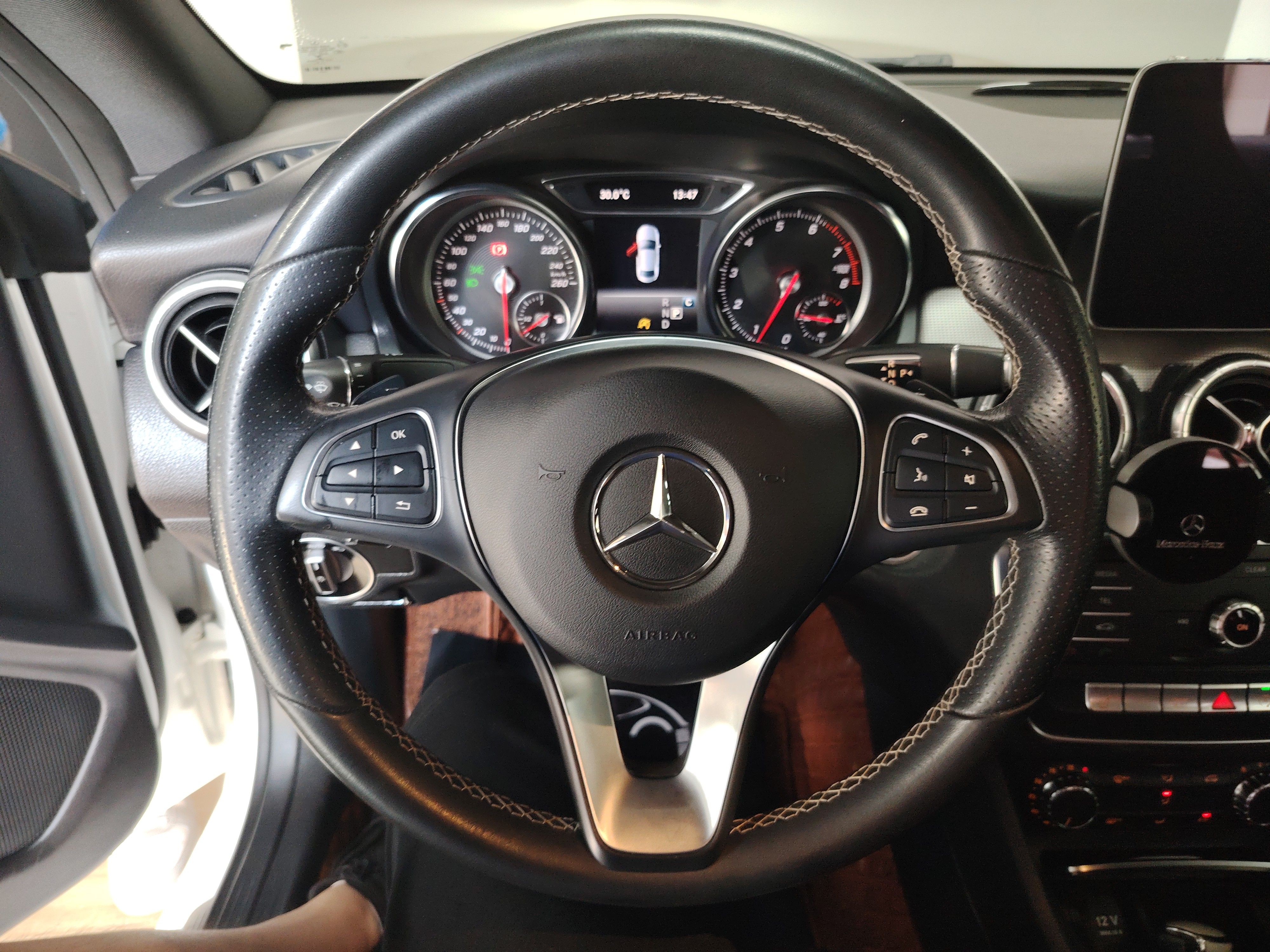 Mercedes Benz GLA-Class 2018 — фото 15