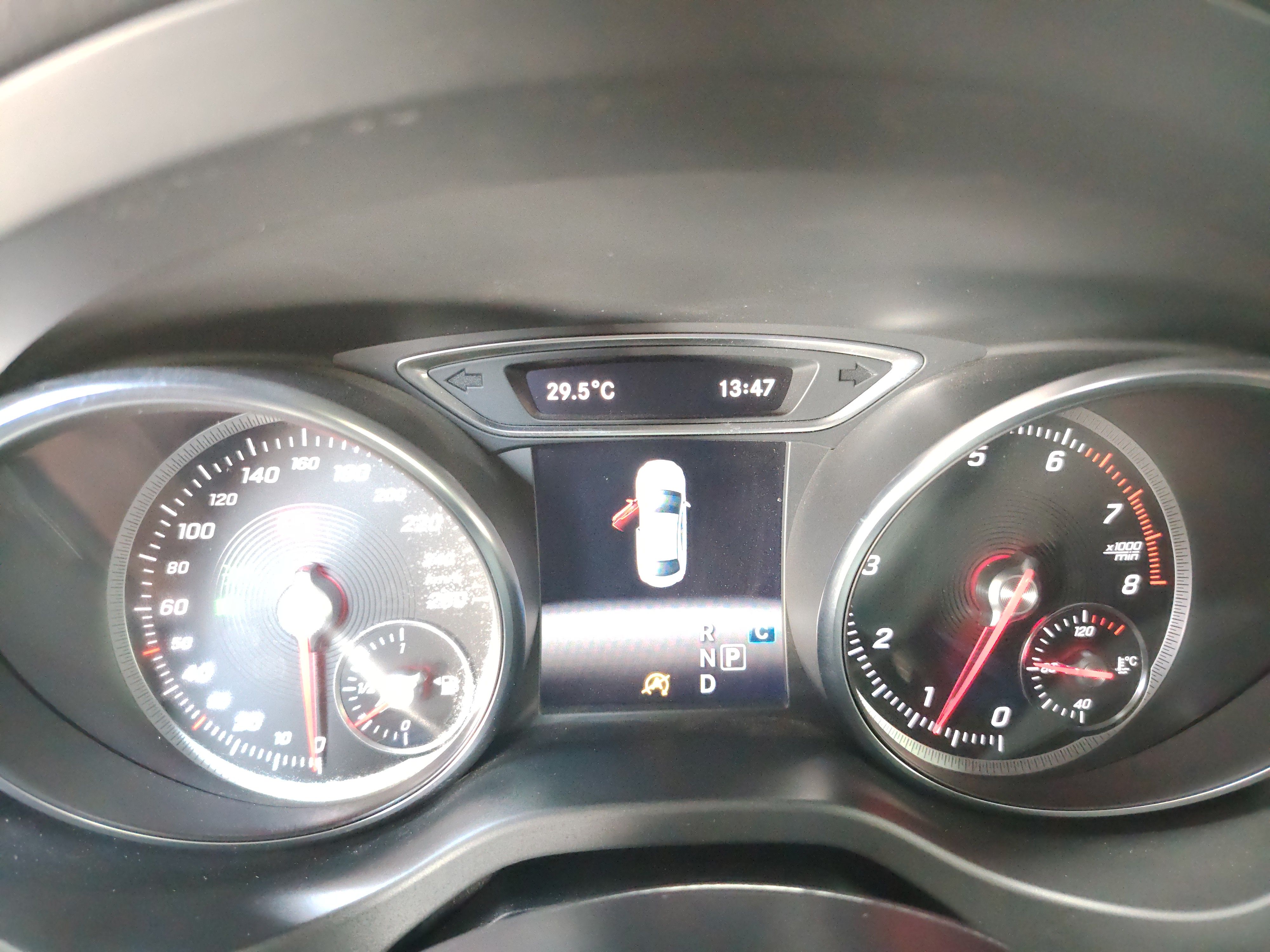Mercedes Benz GLA-Class 2018 — фото 17