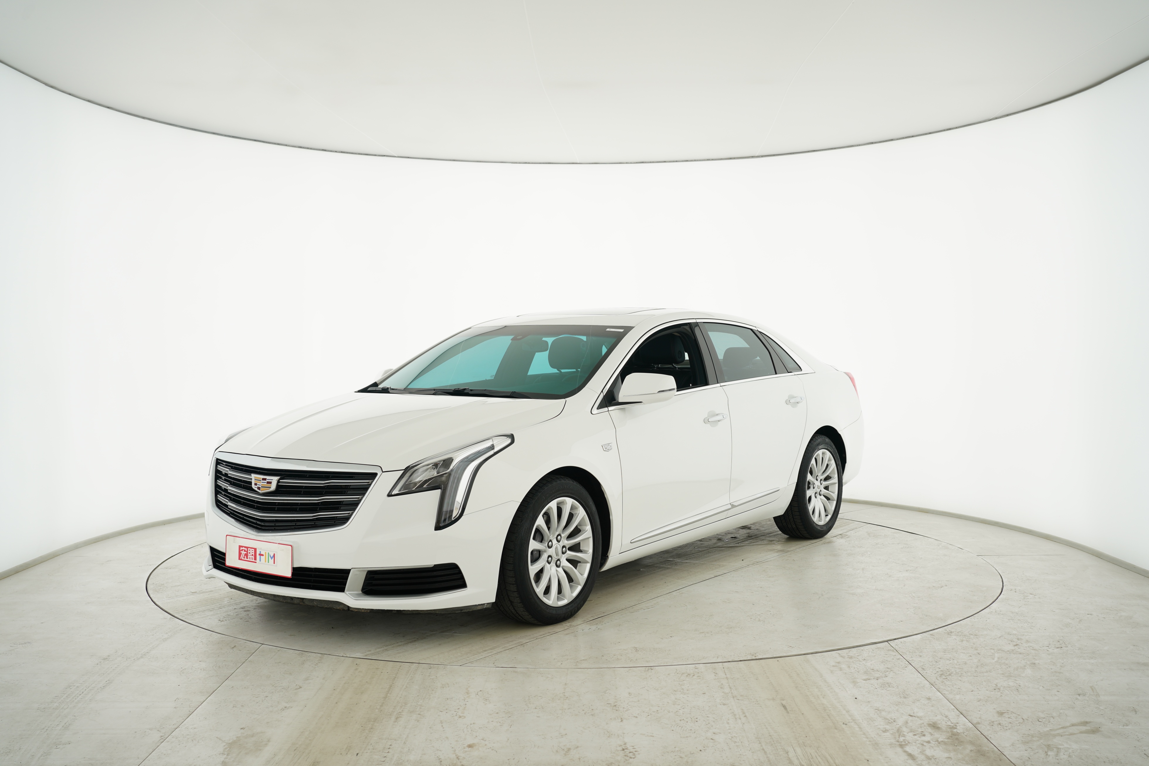 Cadillac XTS 2018 — фото 1