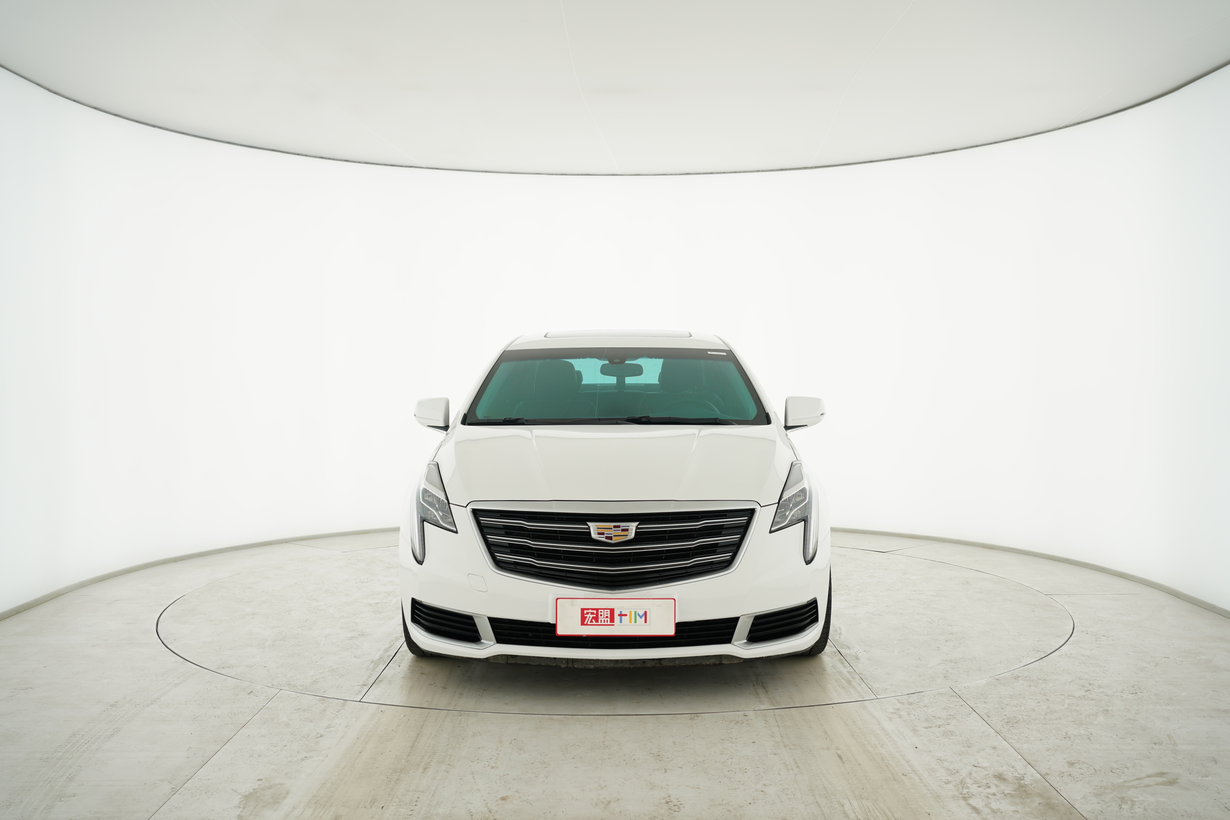 Cadillac XTS 2018 — фото 2