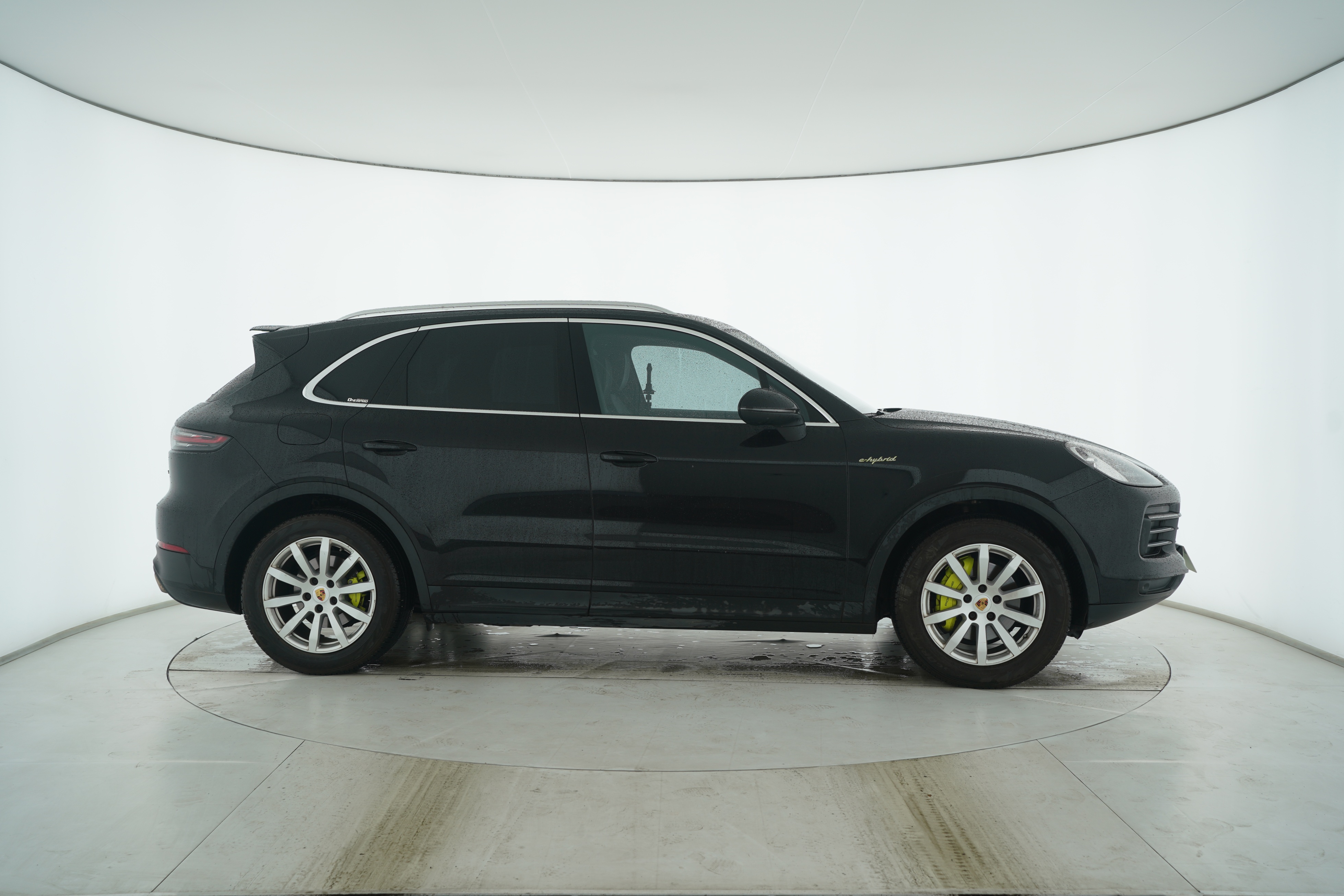Porsche Cayenne E-Hybrid 2019 — фото 11