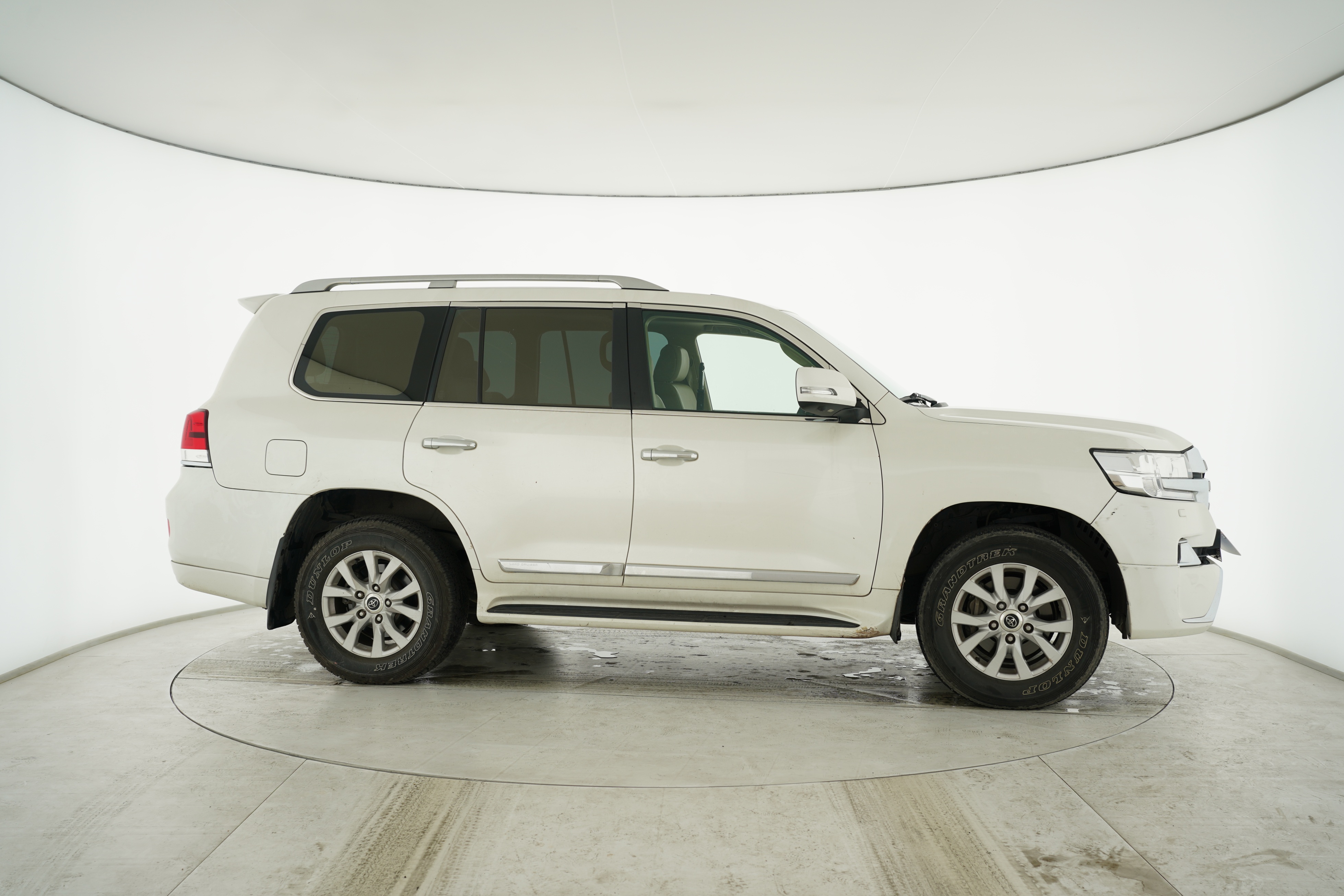 Toyota Land Cruiser (Imported) 2016 — фото 11