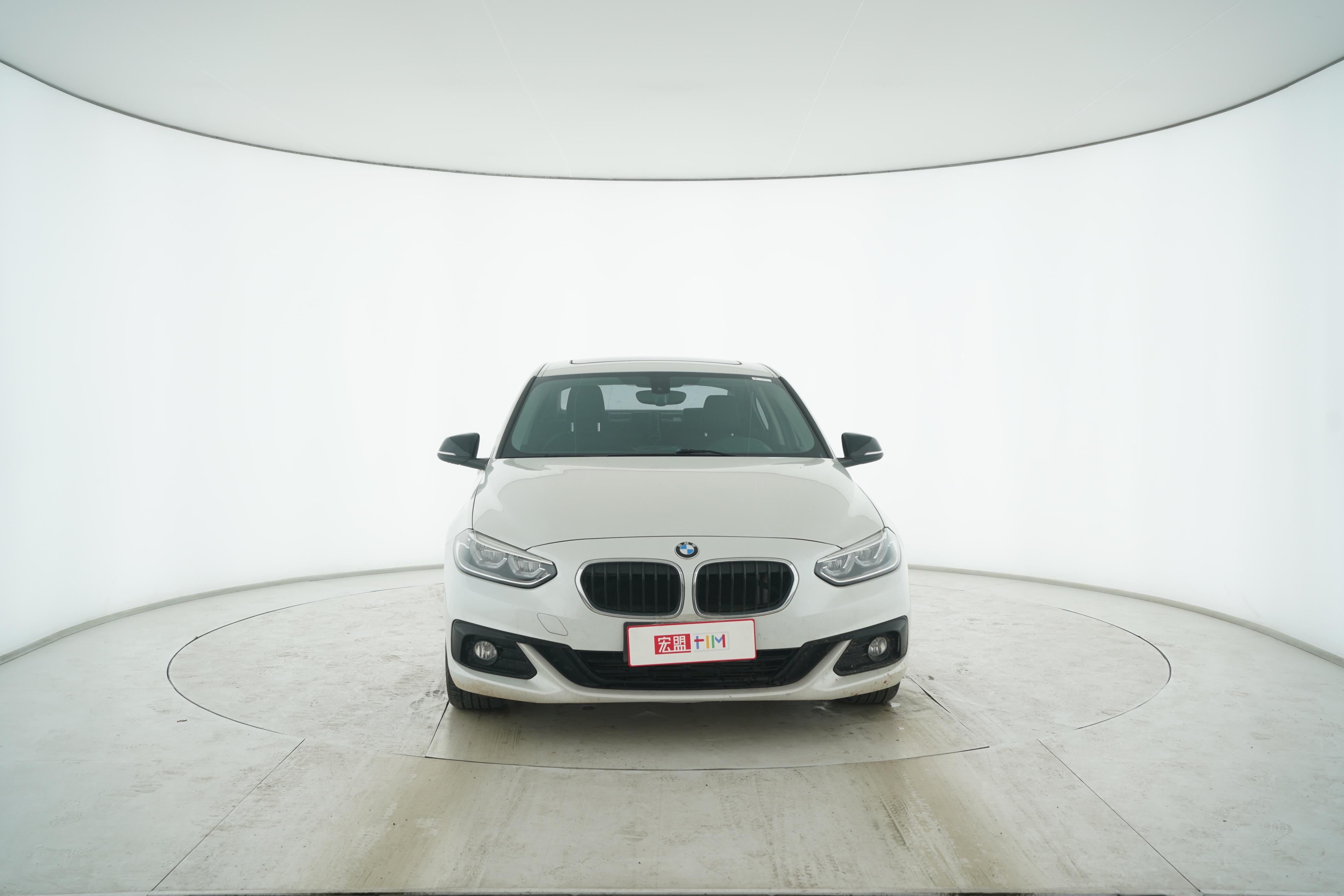 BMW 1 Series 2018 — фото 2