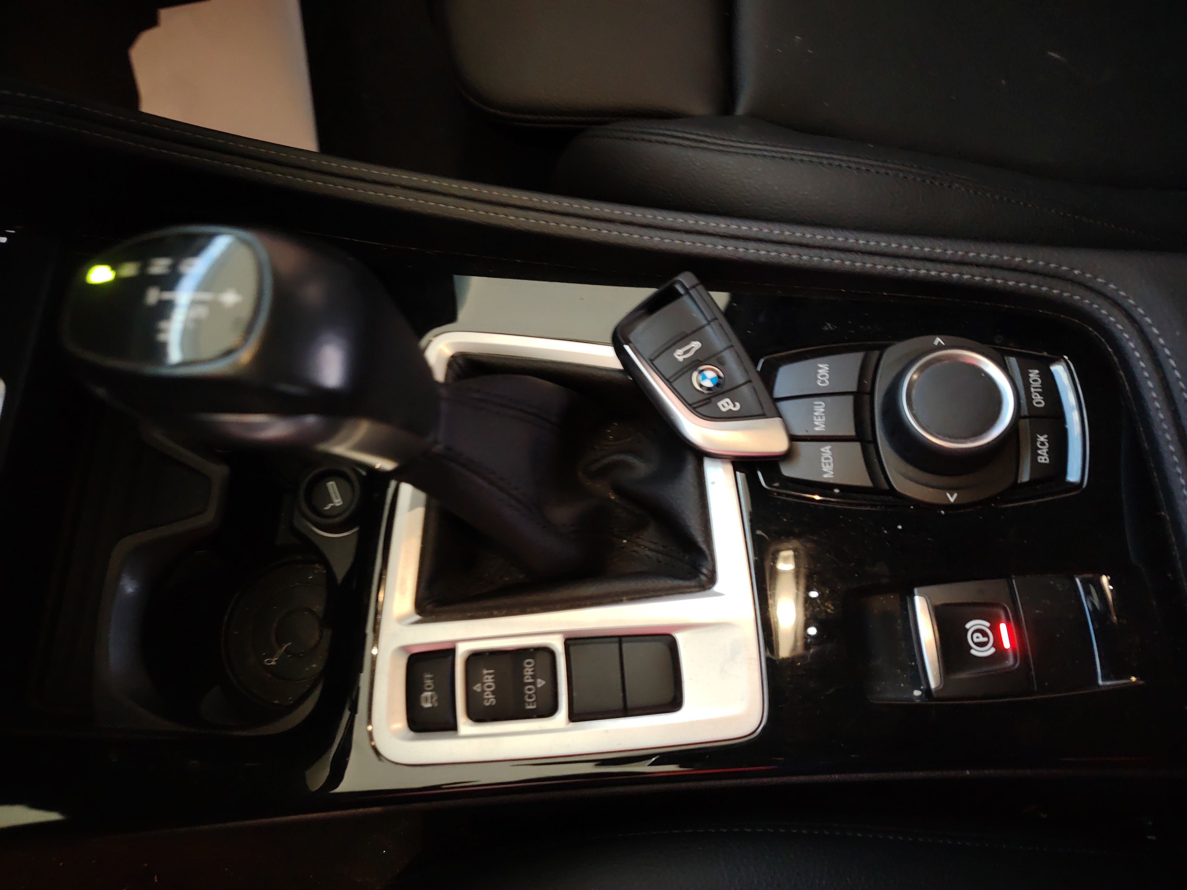 BMW 1 Series 2018 — фото 16
