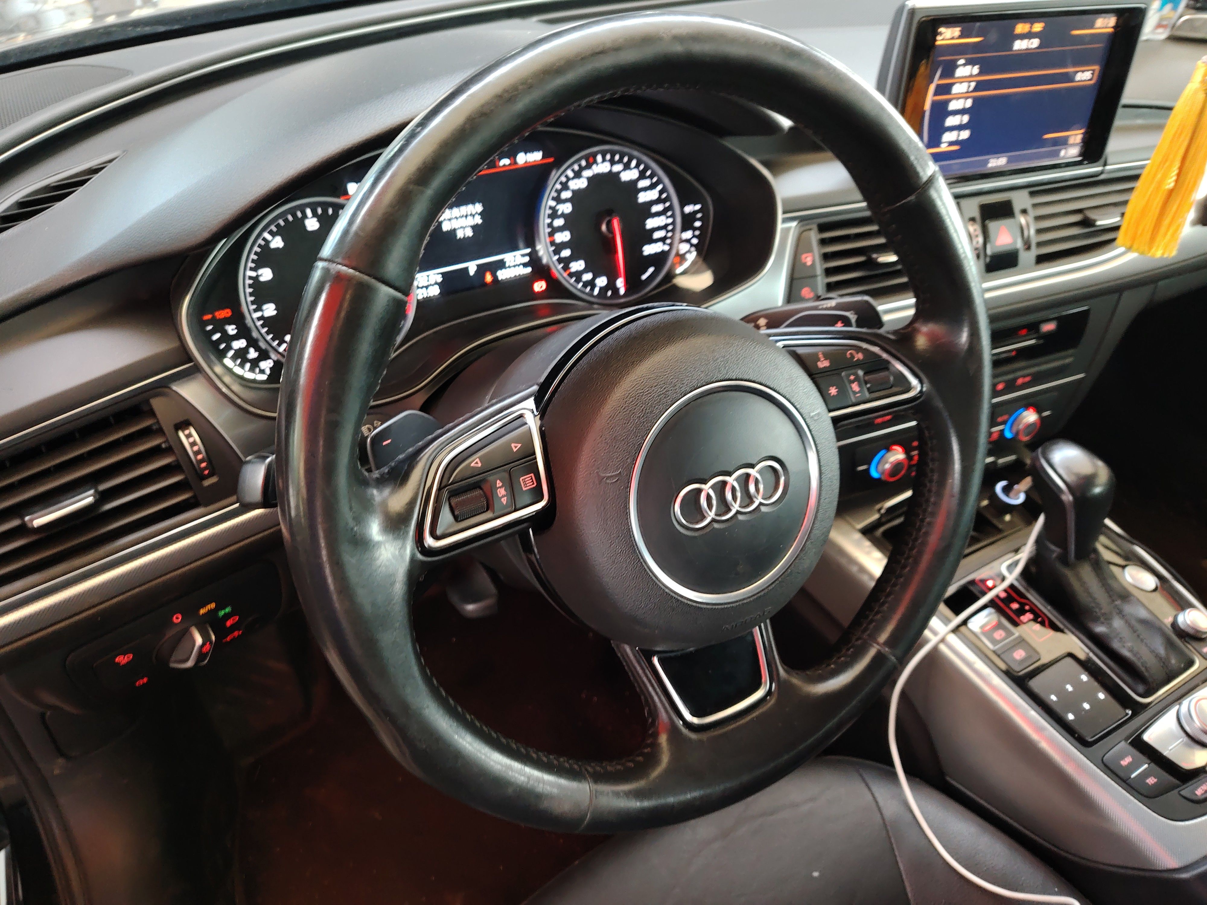 Audi A6L 2016 — фото 15