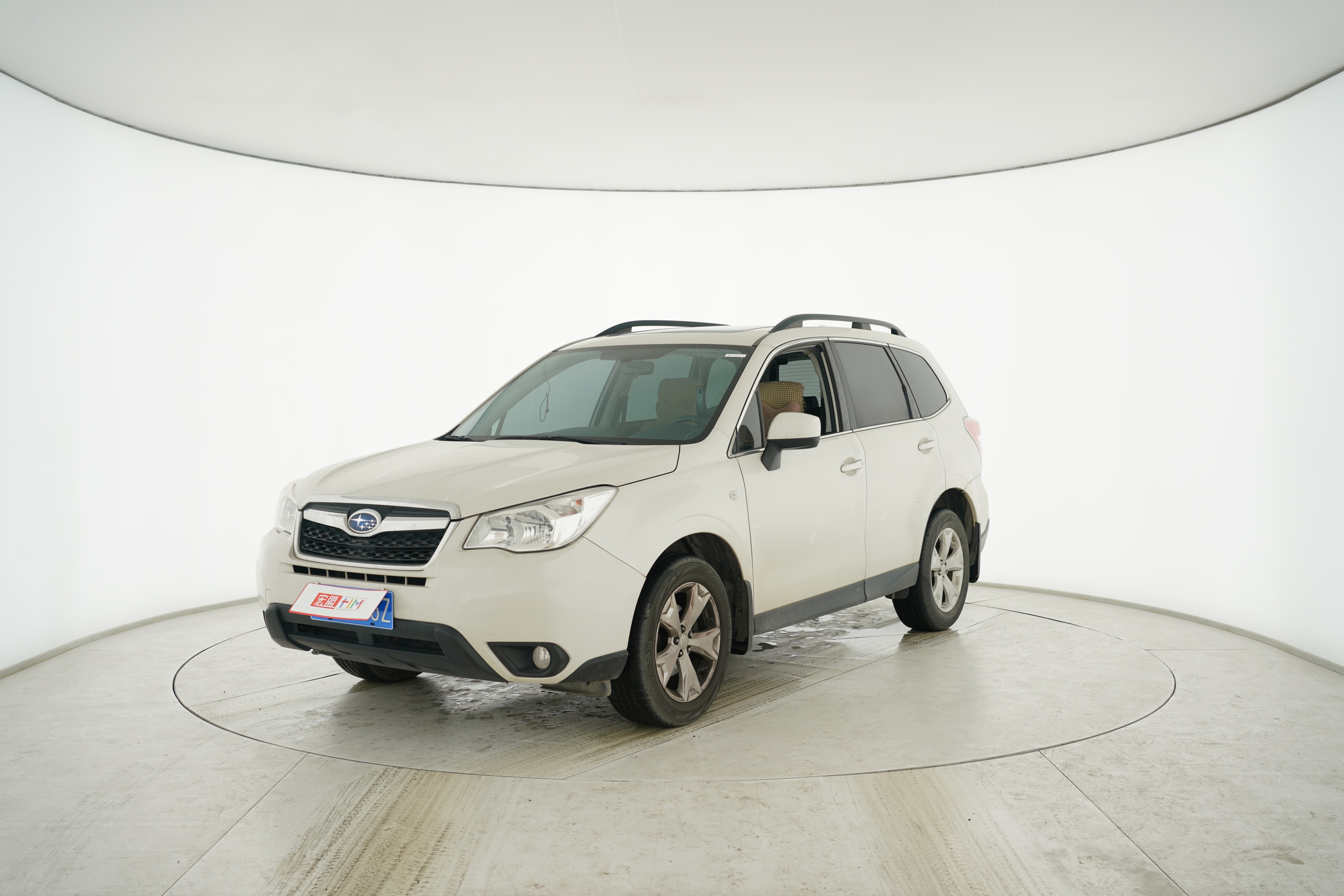 Subaru Forester 2015 — фото 1