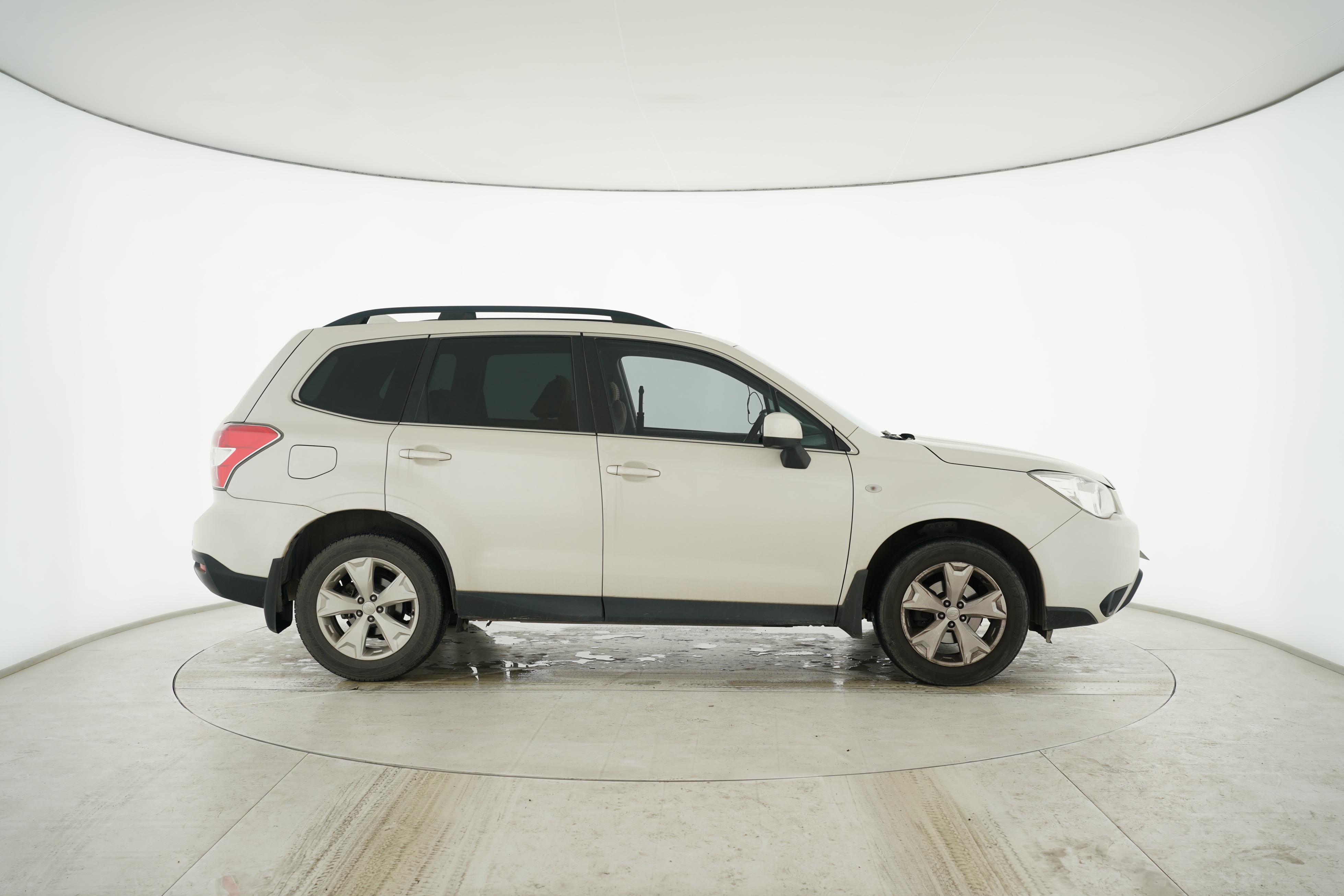 Subaru Forester 2015 — фото 11