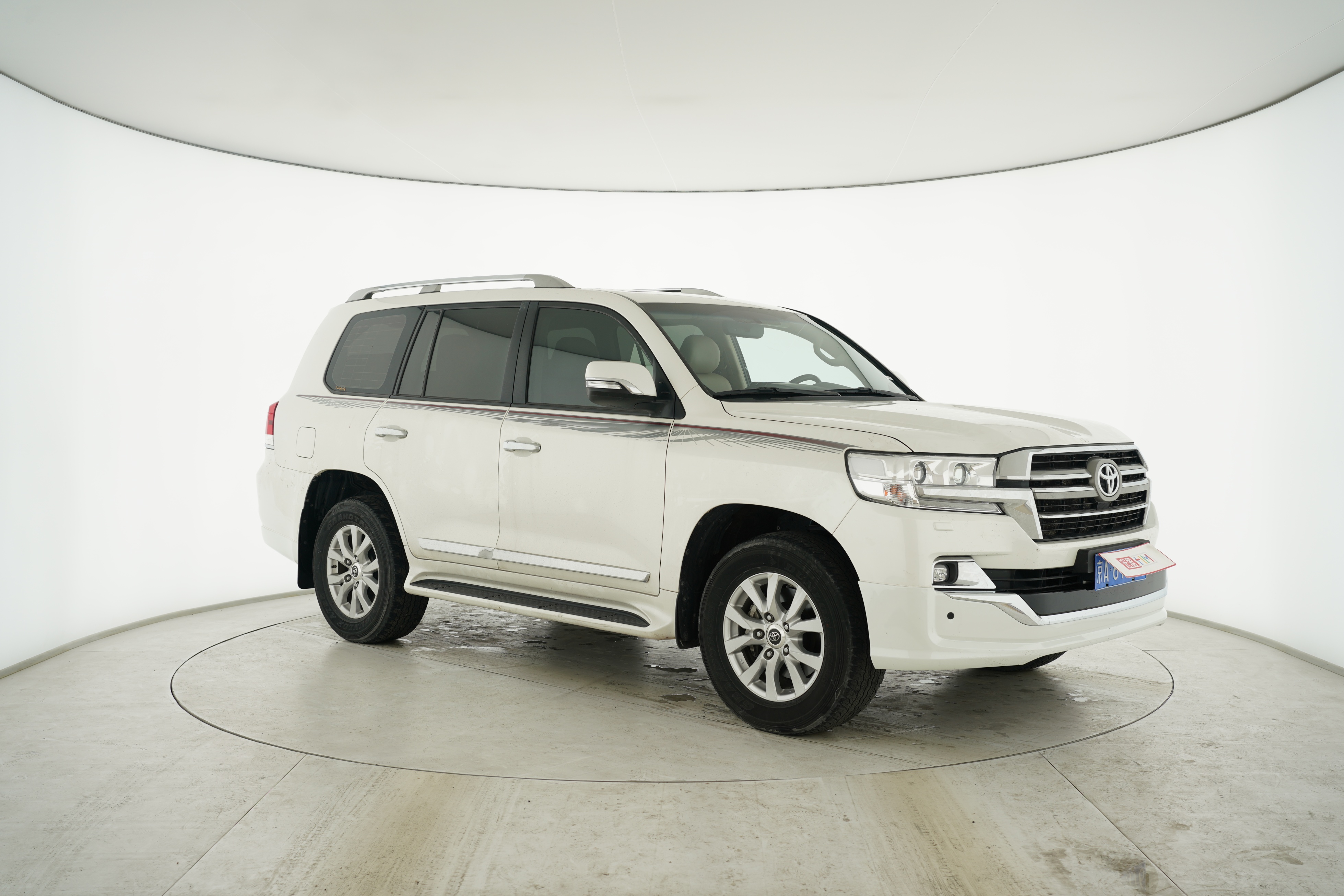 Toyota Land Cruiser (Imported) 2016 — фото 10