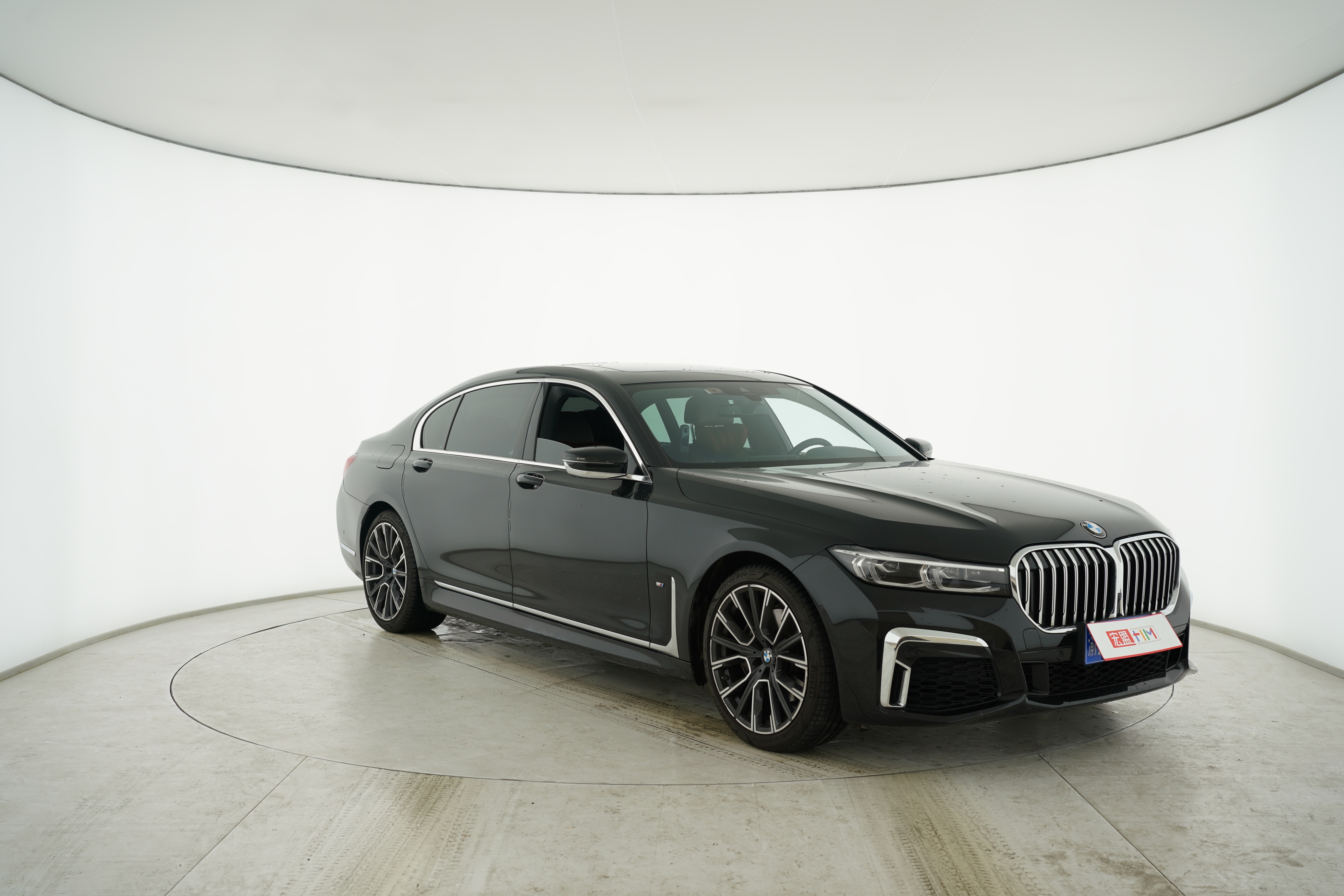 BMW 7 Series 2019 — фото 9