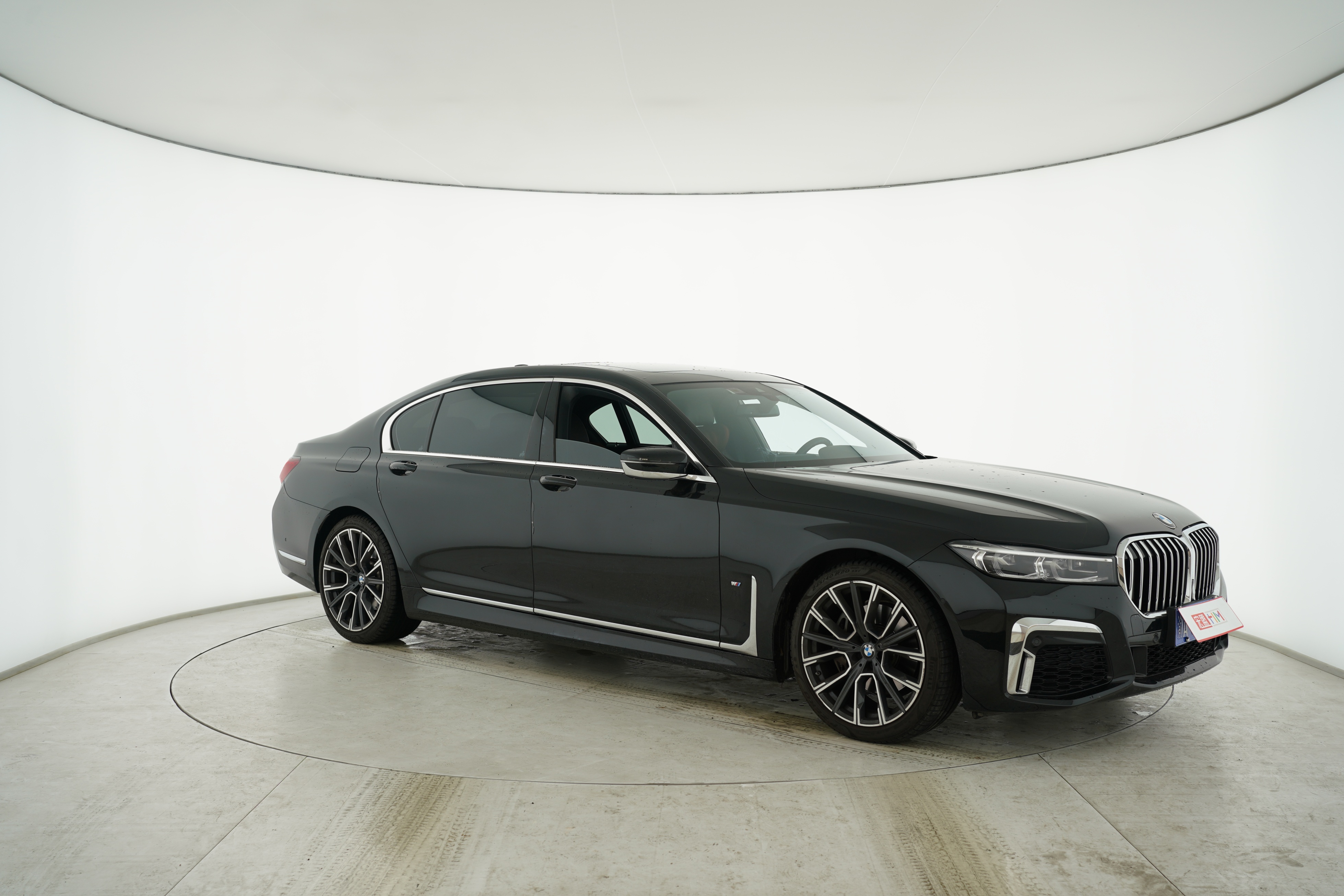 BMW 7 Series 2019 — фото 10