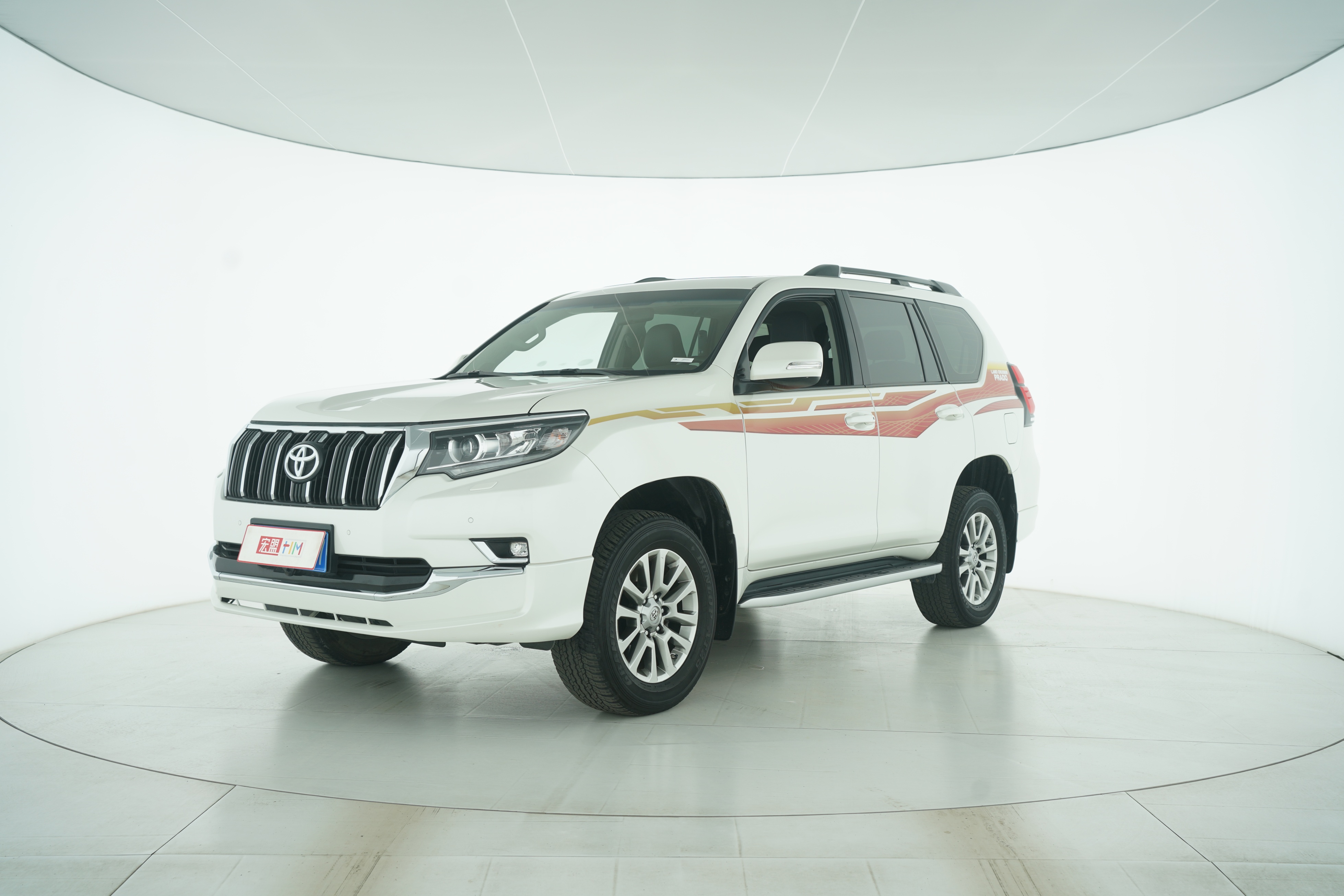 Toyota Prado 2019 — фото 1
