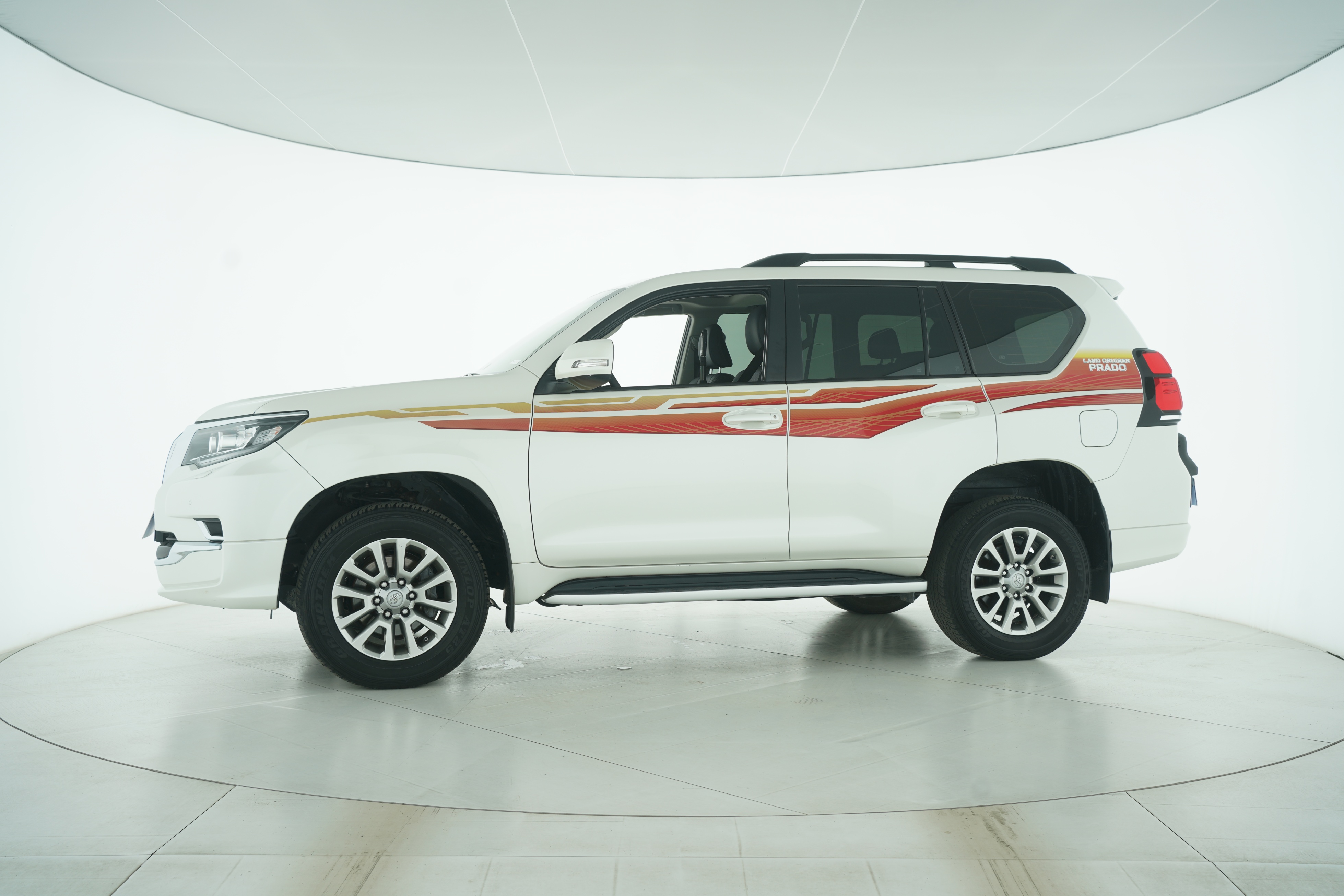 Toyota Prado 2019 — фото 7