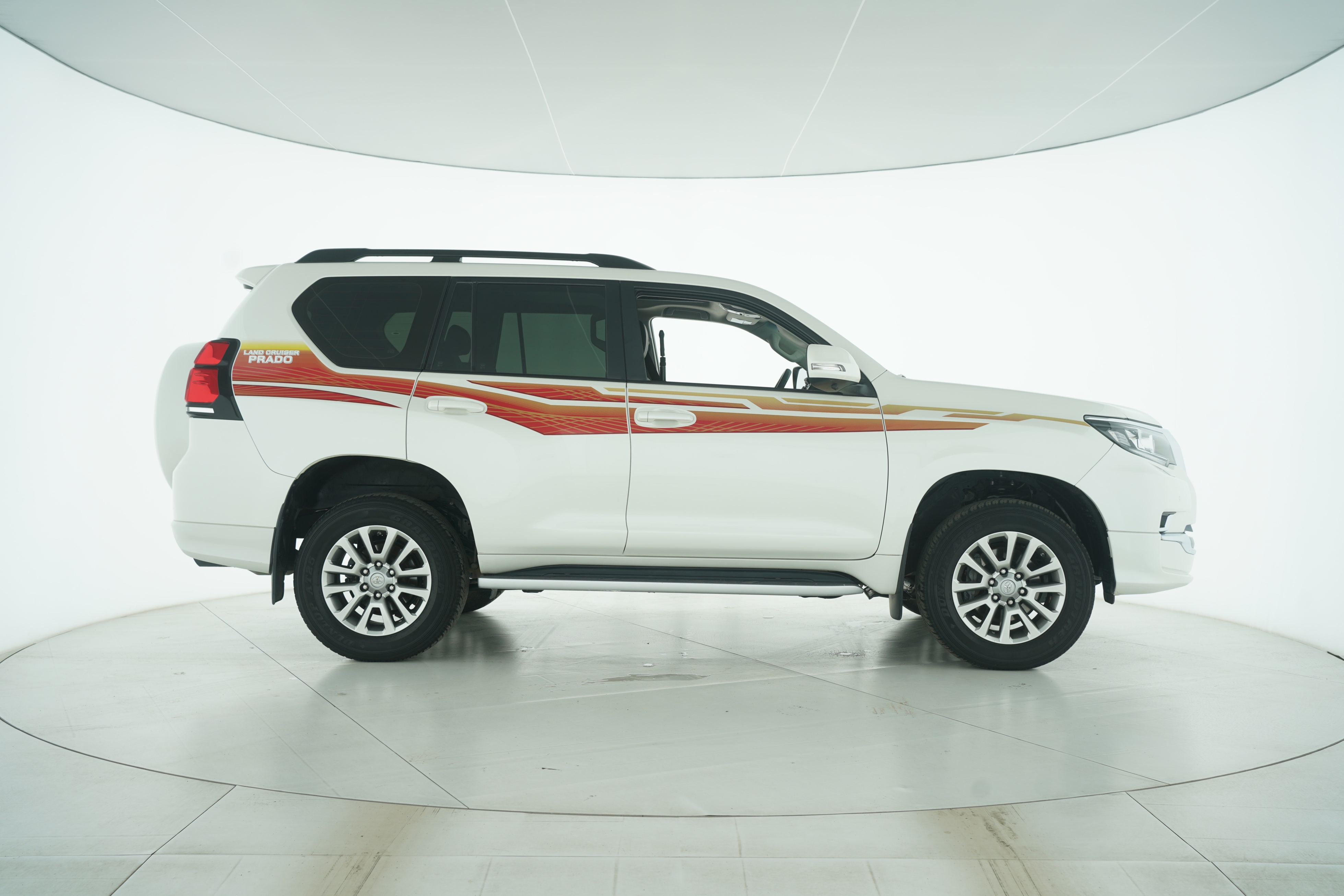 Toyota Prado 2019 — фото 11