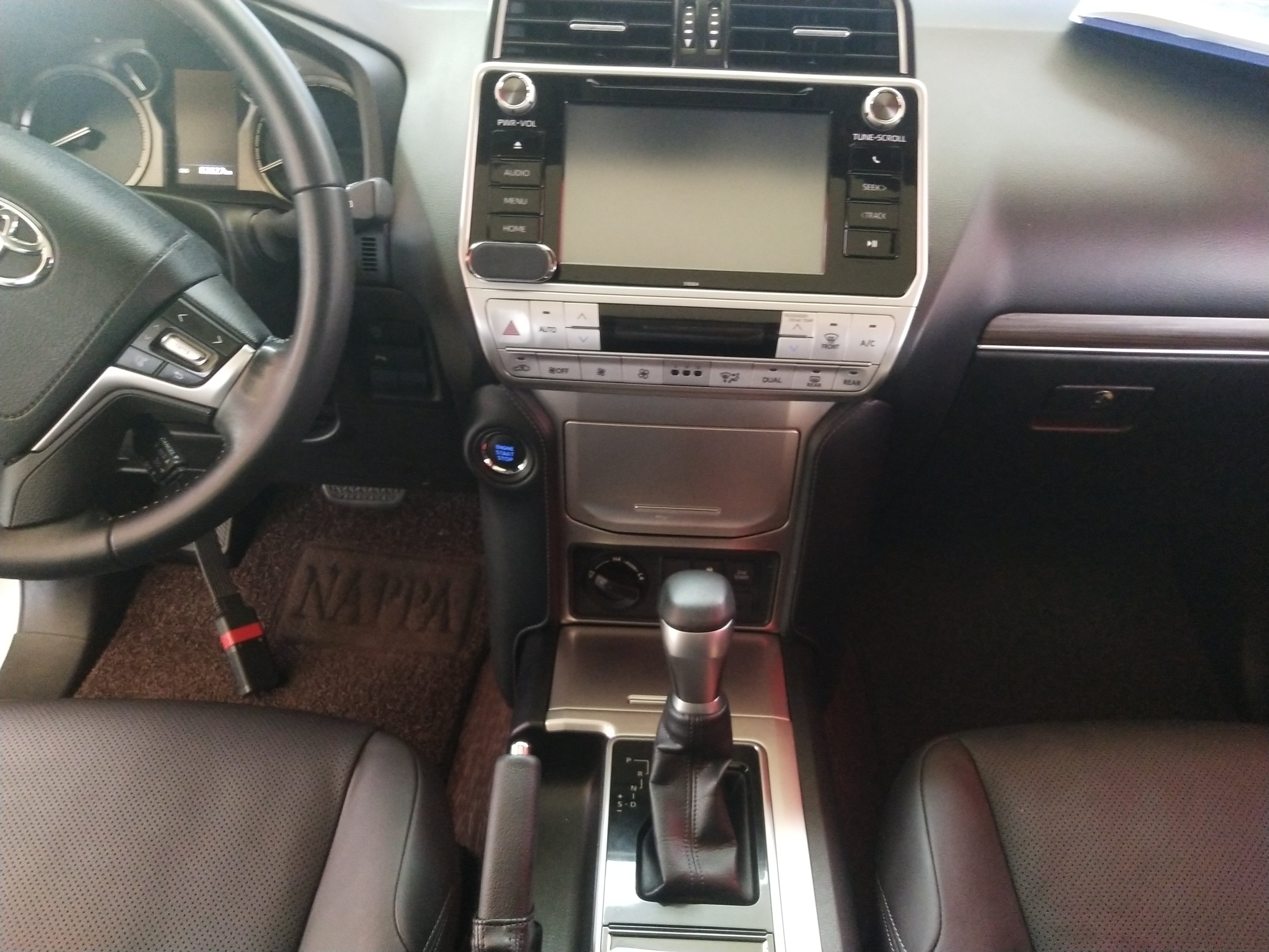 Toyota Prado 2019 — фото 16