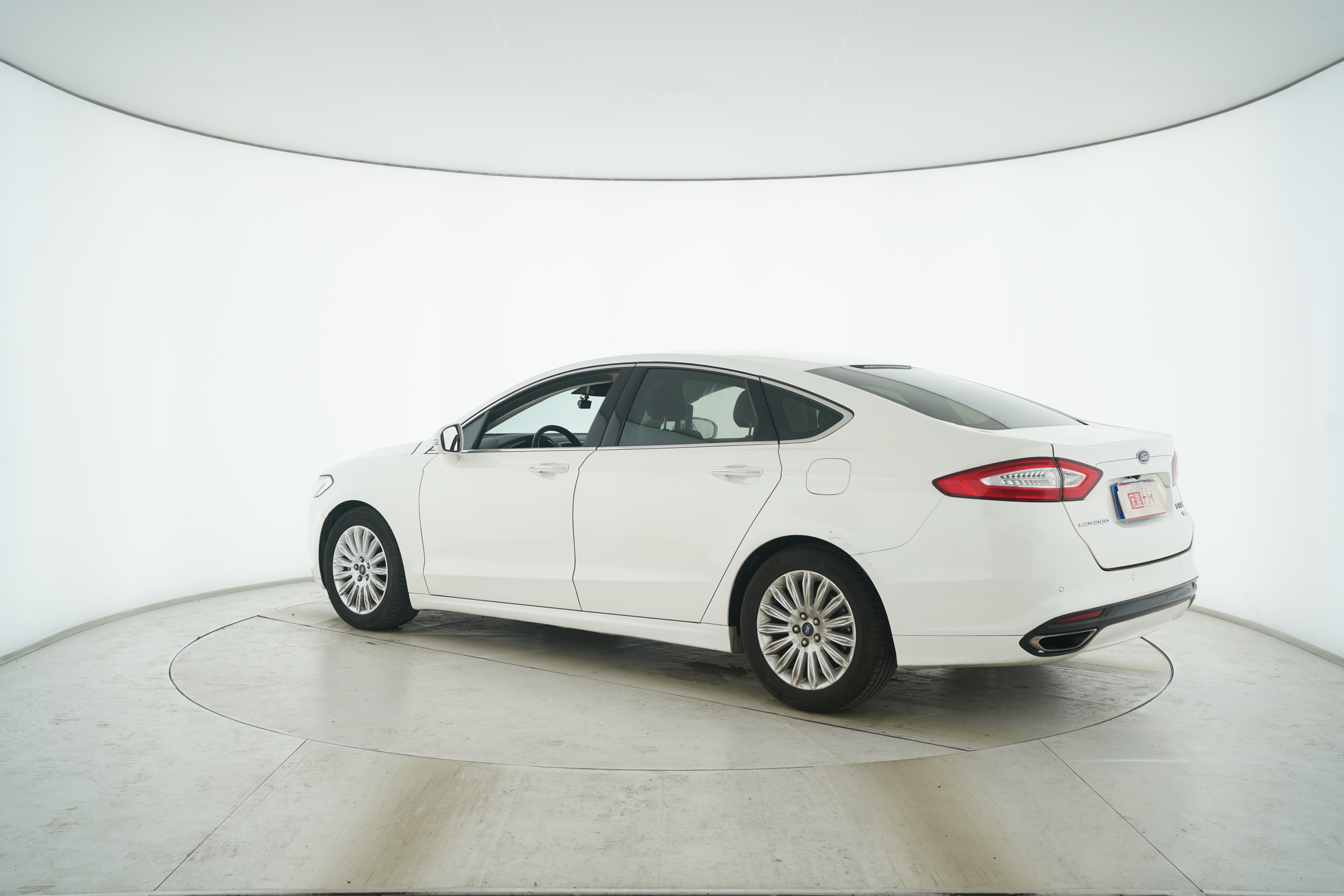 Ford Mondeo 2013 — фото 5