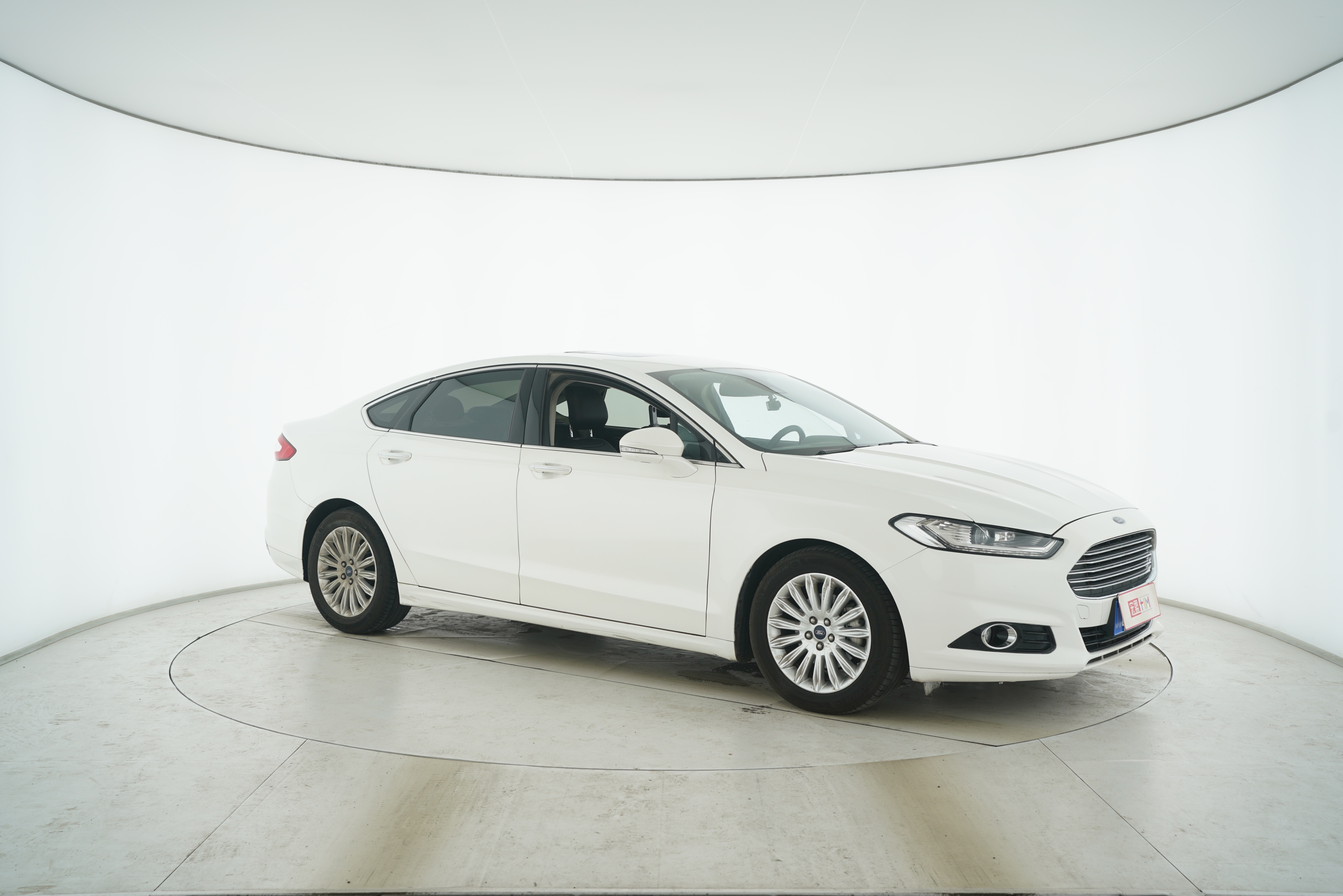 Ford Mondeo 2013 — фото 10
