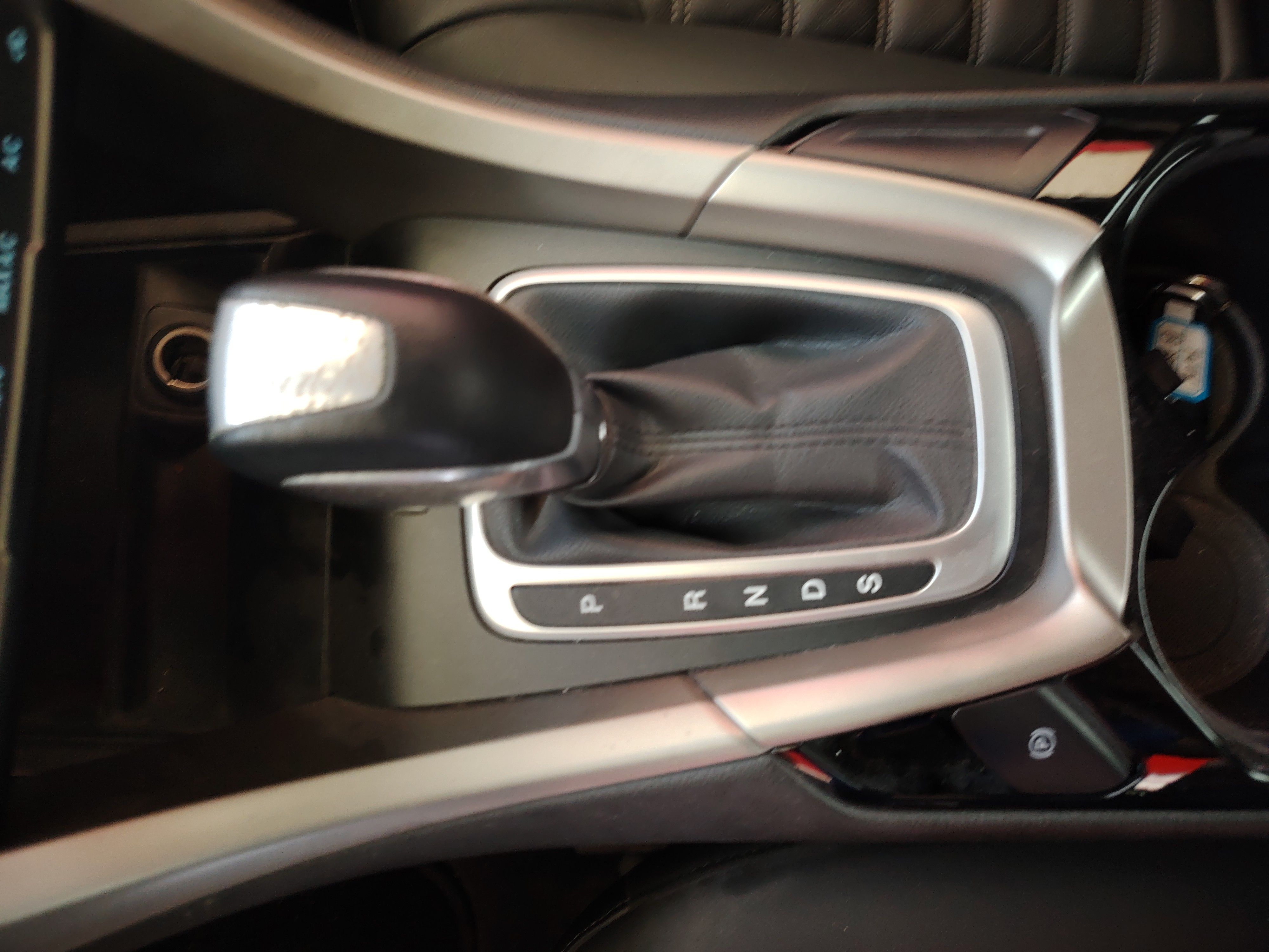 Ford Mondeo 2013 — фото 16