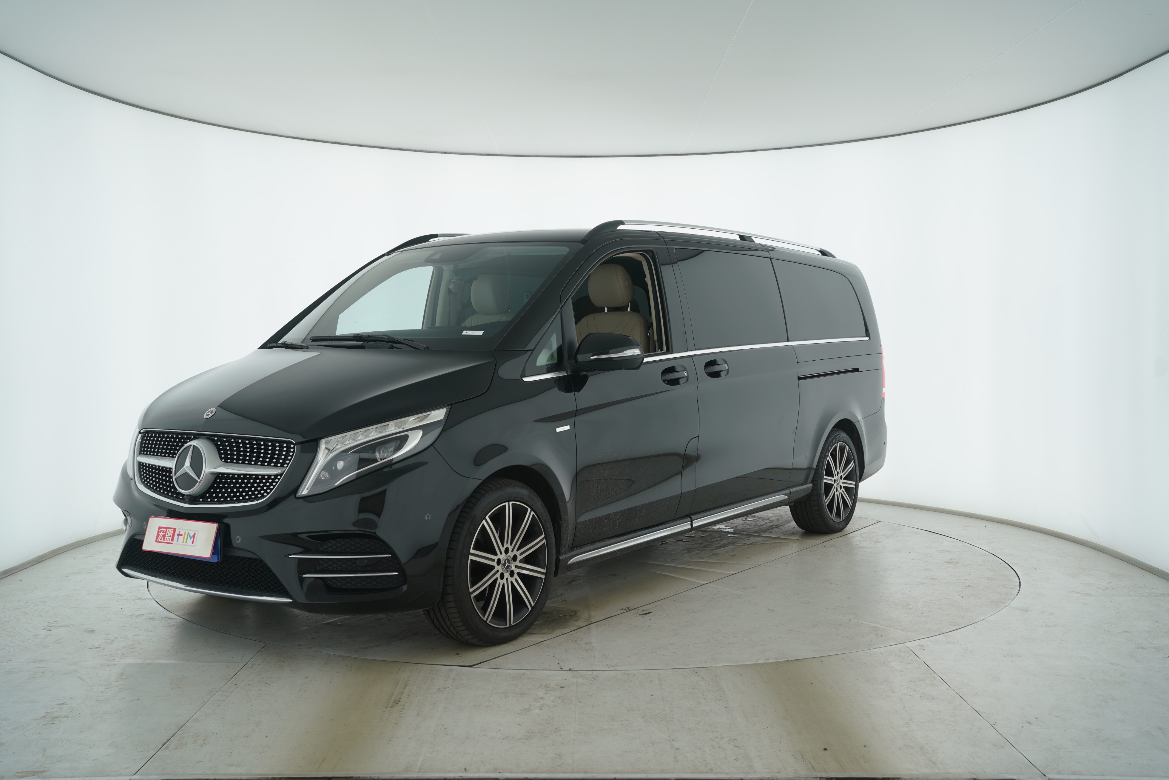 Mercedes Benz V-Class 2020 — фото 1