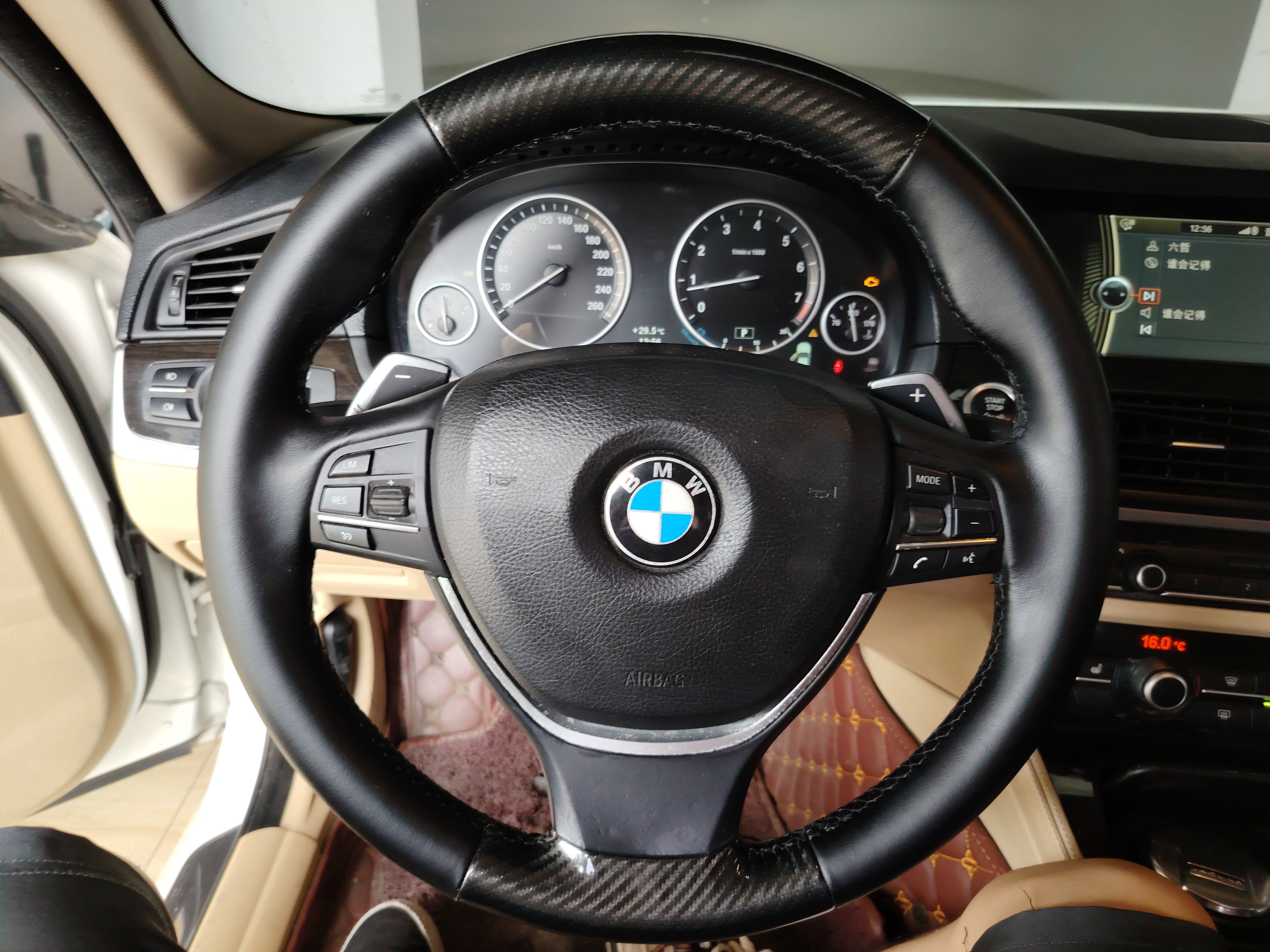 BMW 5 Series 2011 — фото 15
