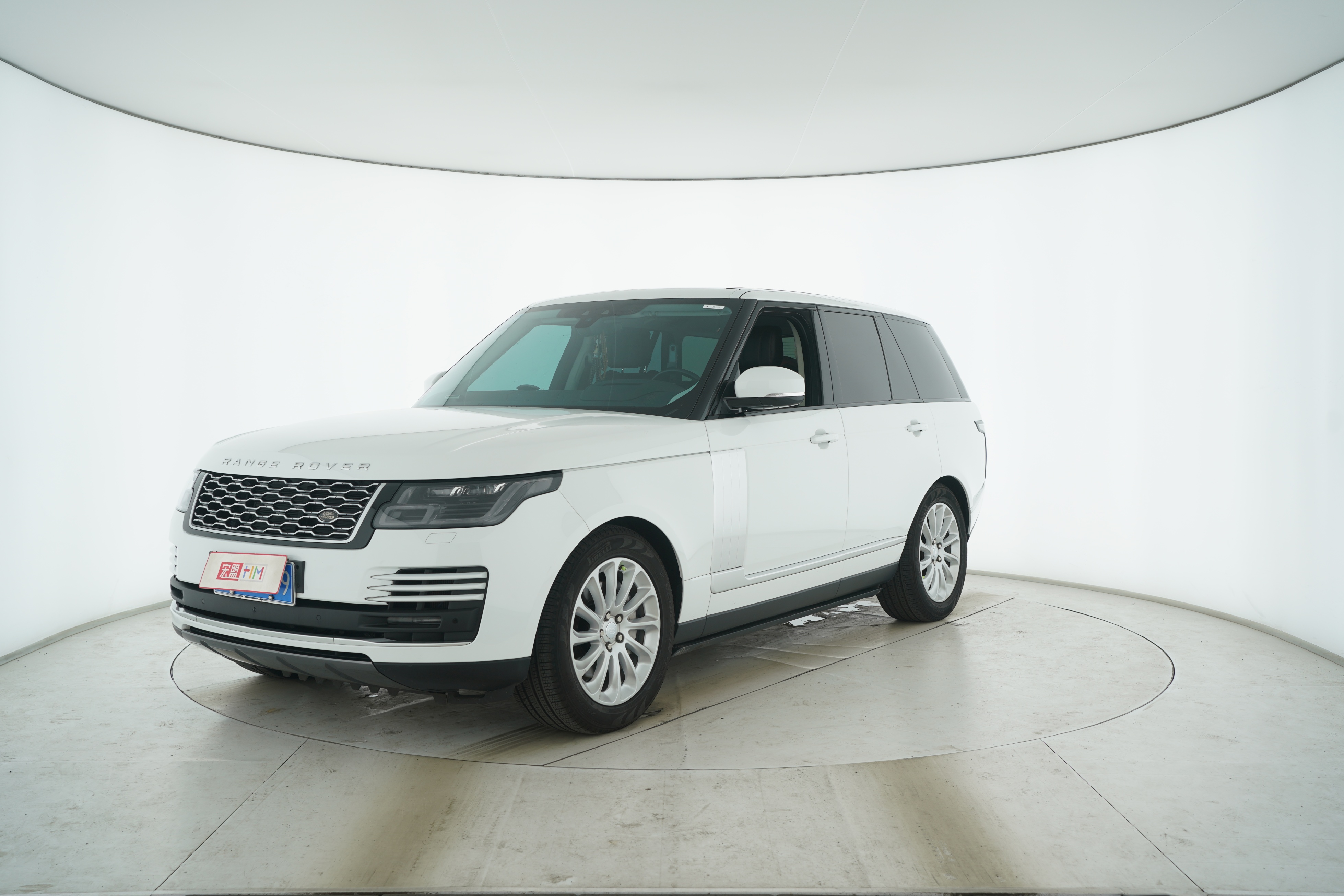 Land Rover Range Rover 2020 — фото 1