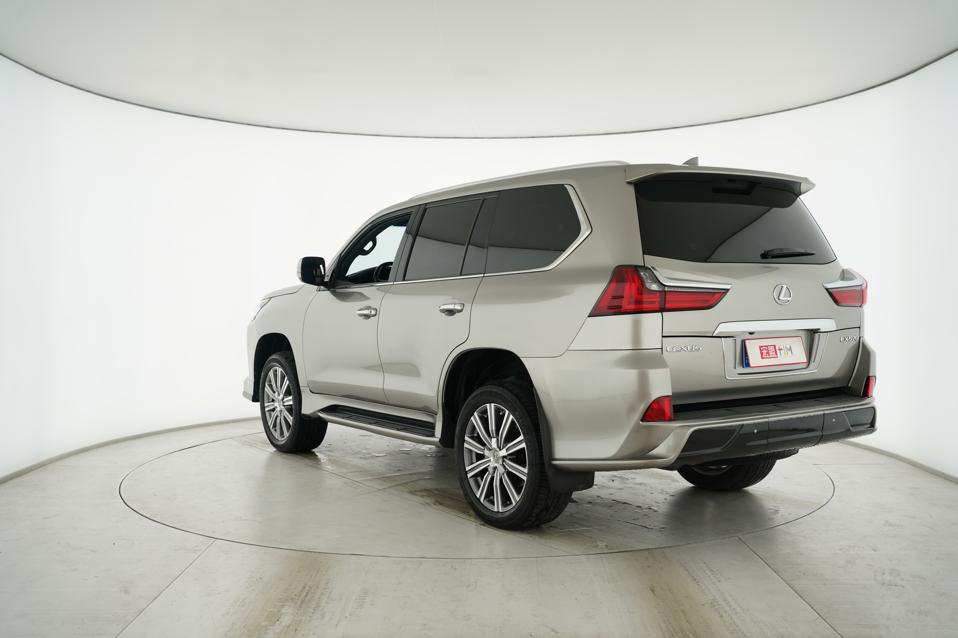 Lexus LX 2017 — фото 4