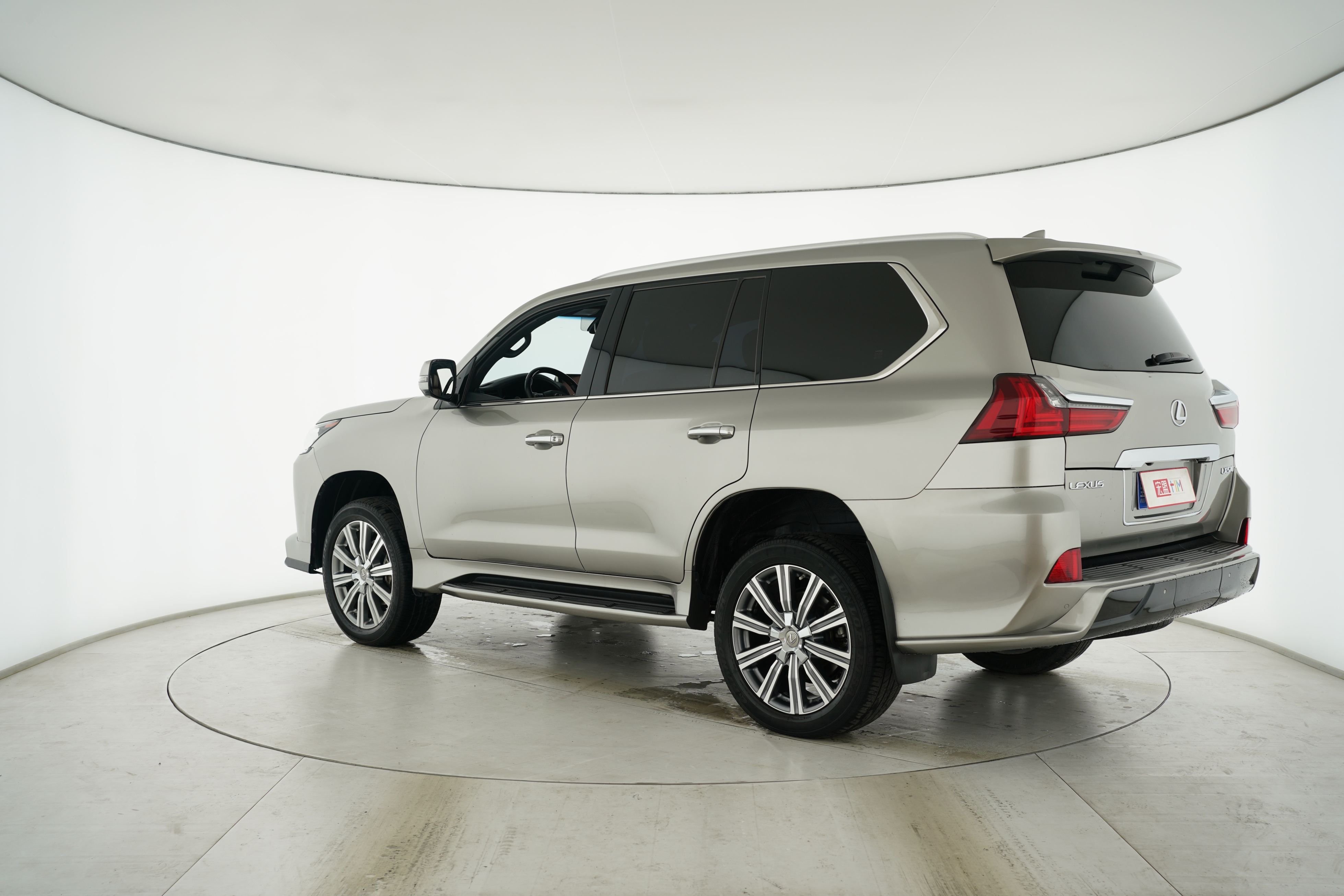 Lexus LX 2017 — фото 5