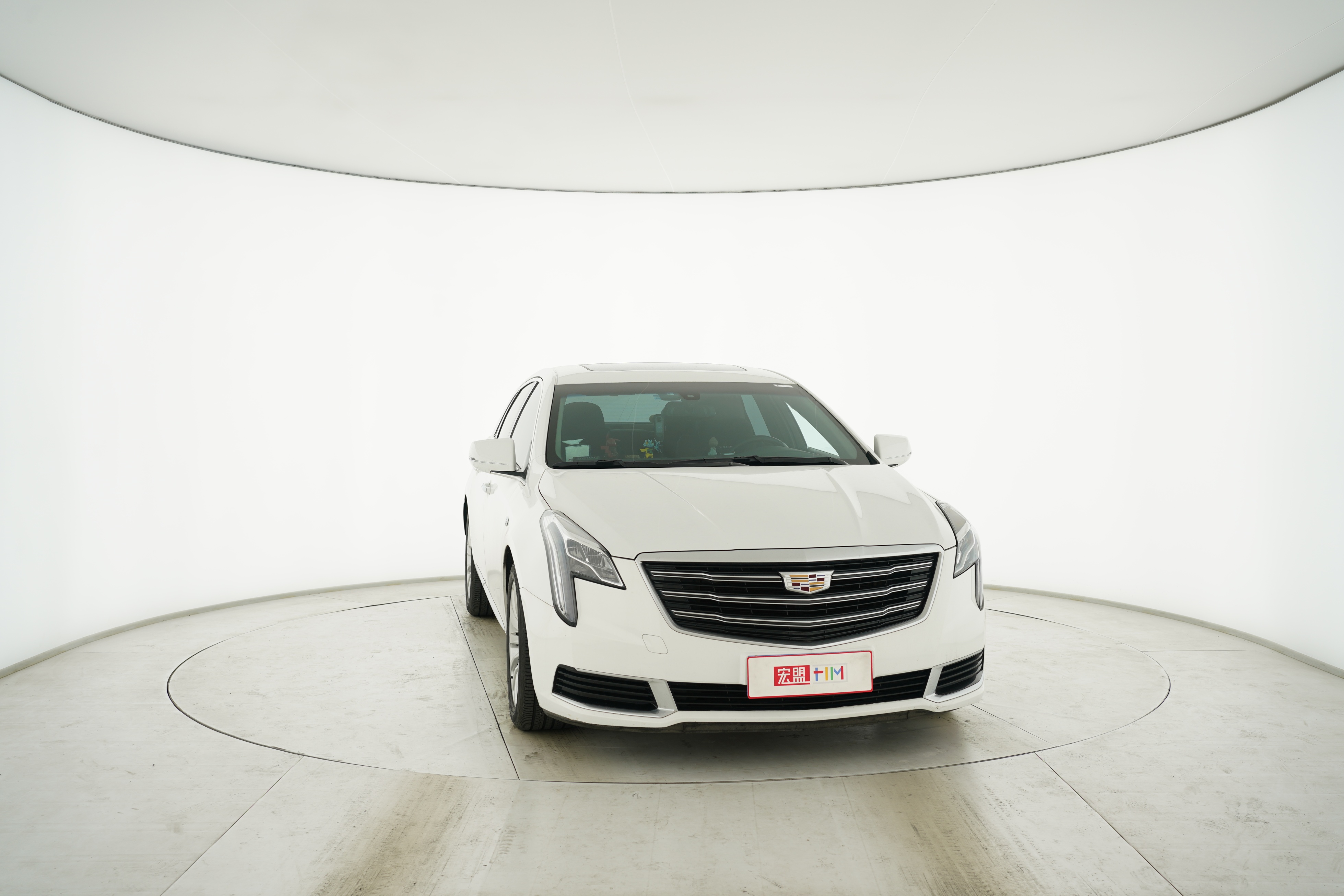 Cadillac XTS 2018 — фото 8