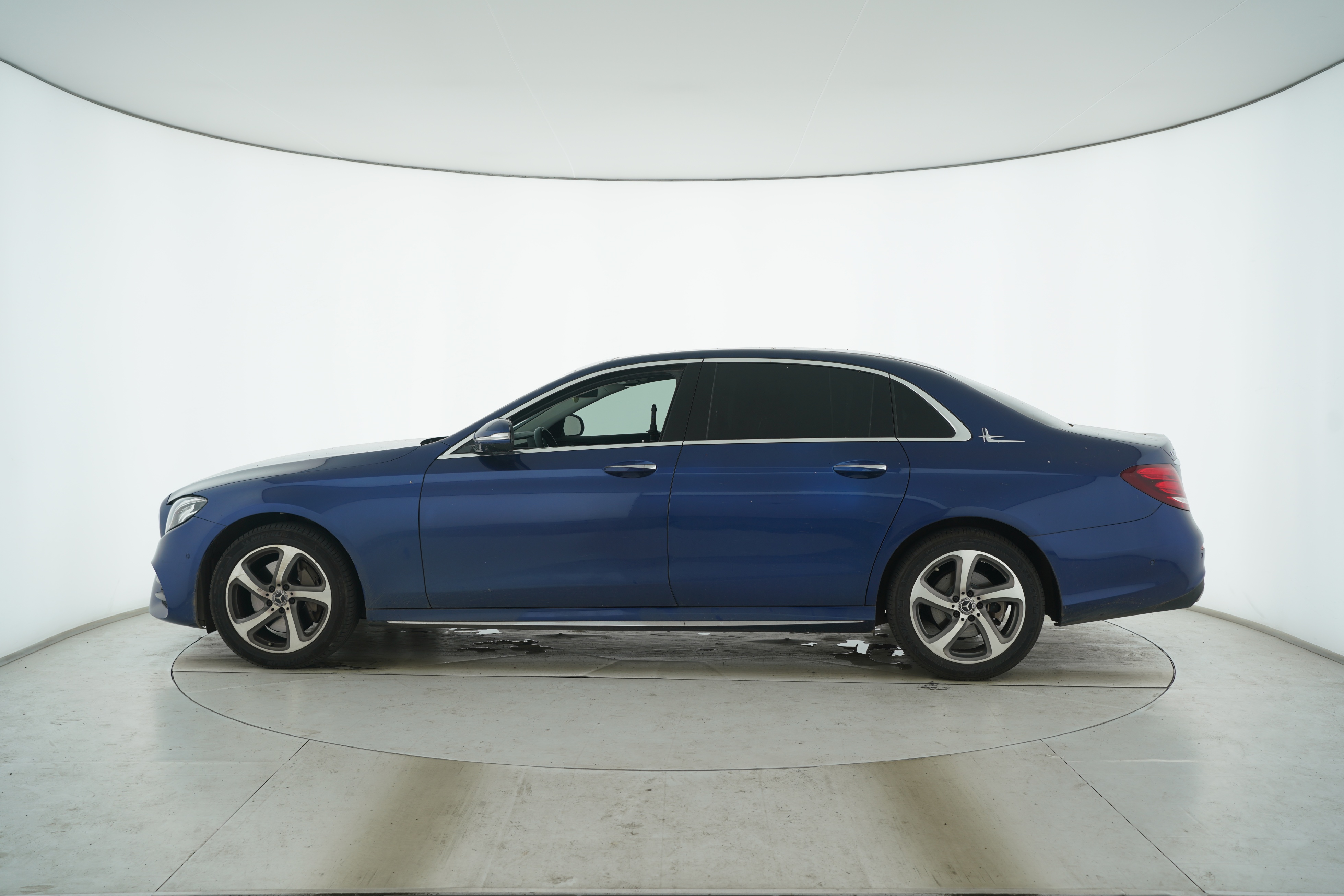 Mercedes Benz E-Class 2016 — фото 6
