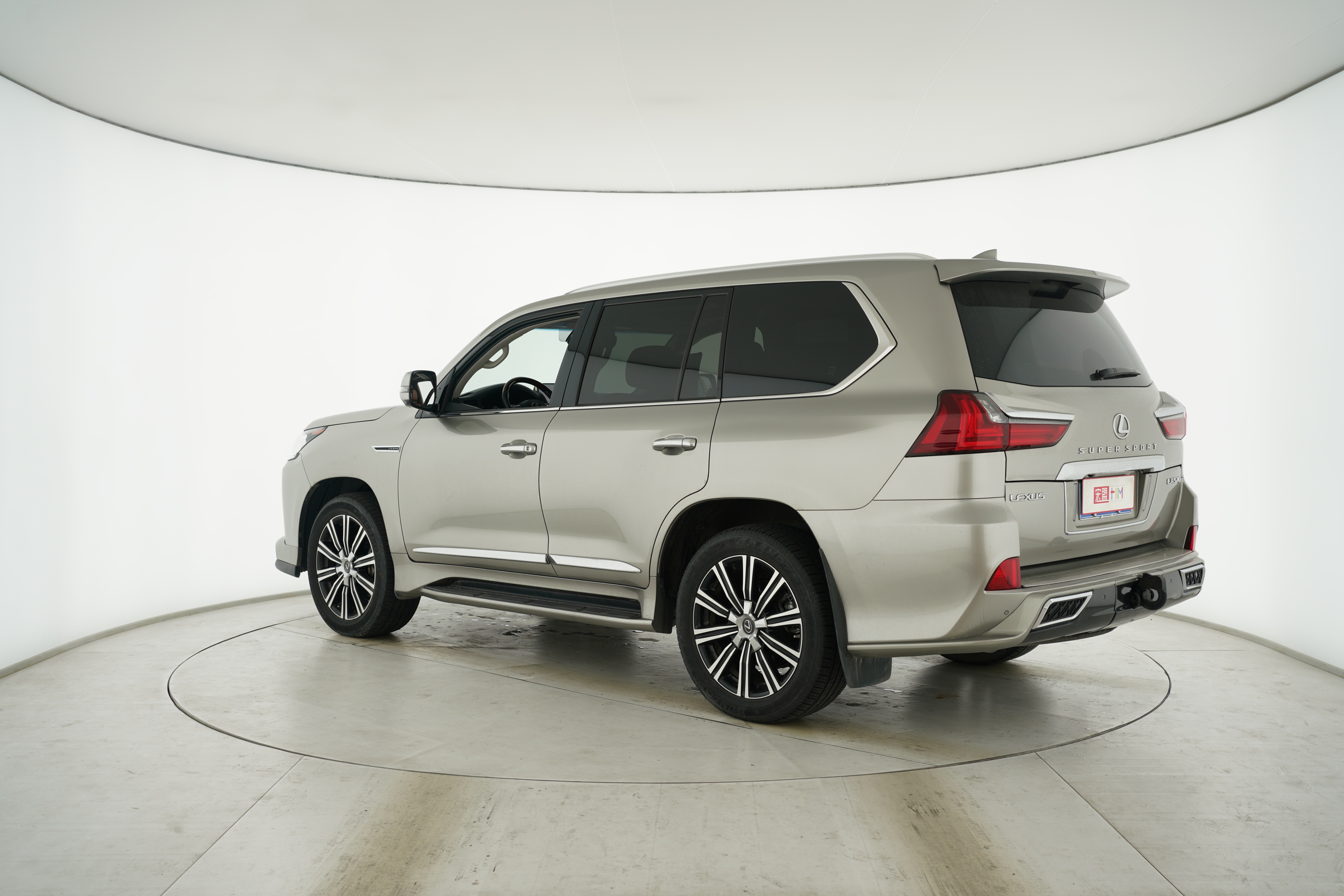 Lexus LX 2019 — фото 5