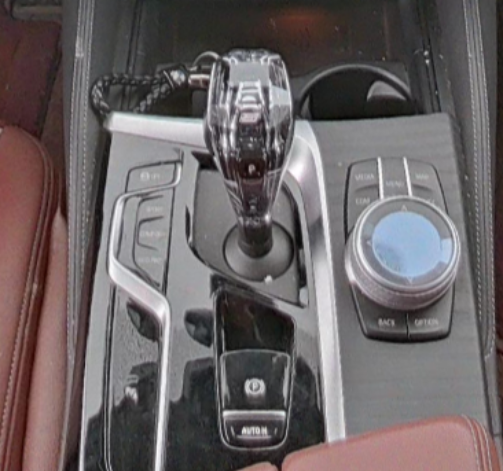 BMW 5 Series 2022 — фото 12