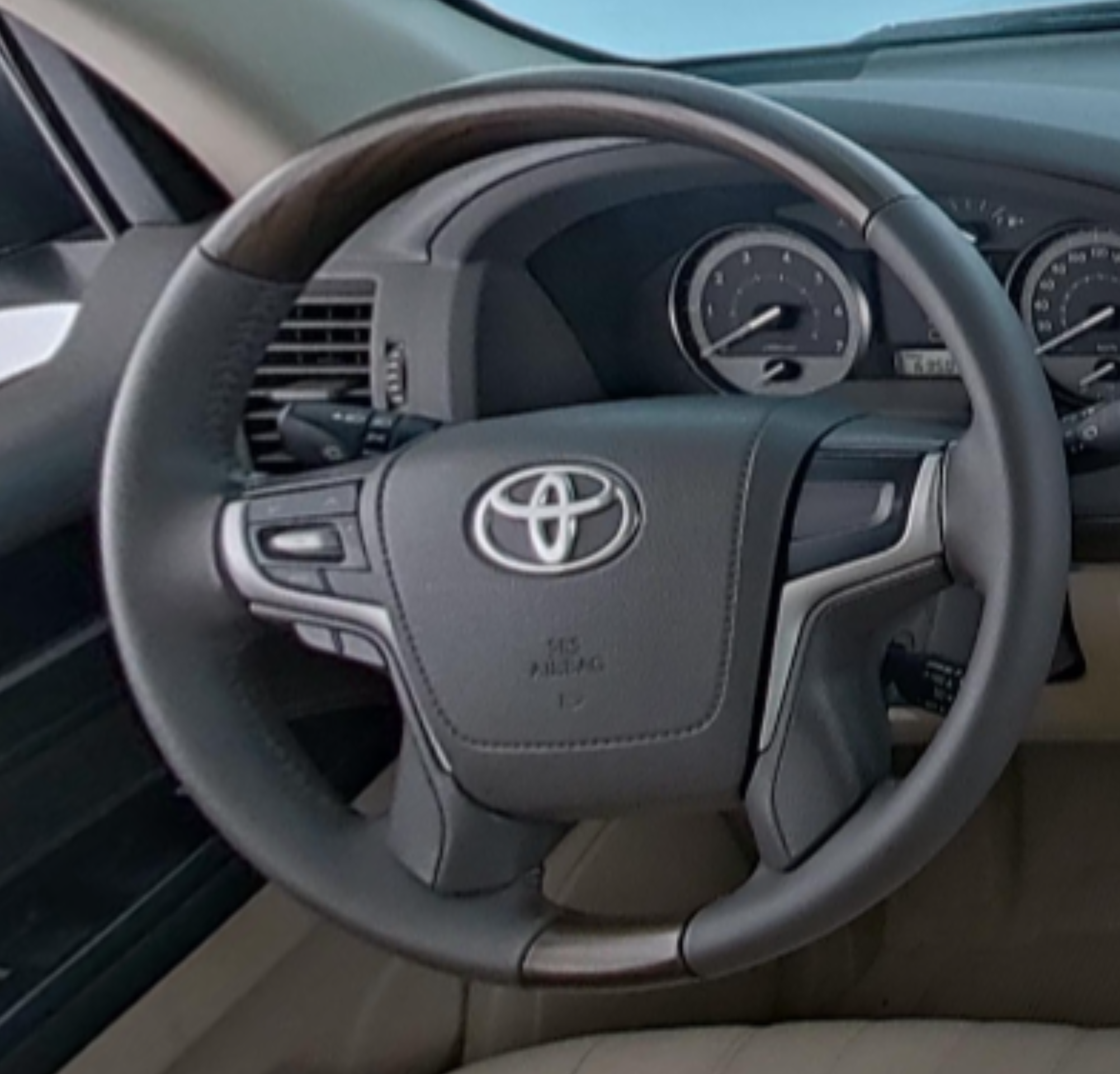 Toyota Land Cruiser (Imported) 2016 — фото 10